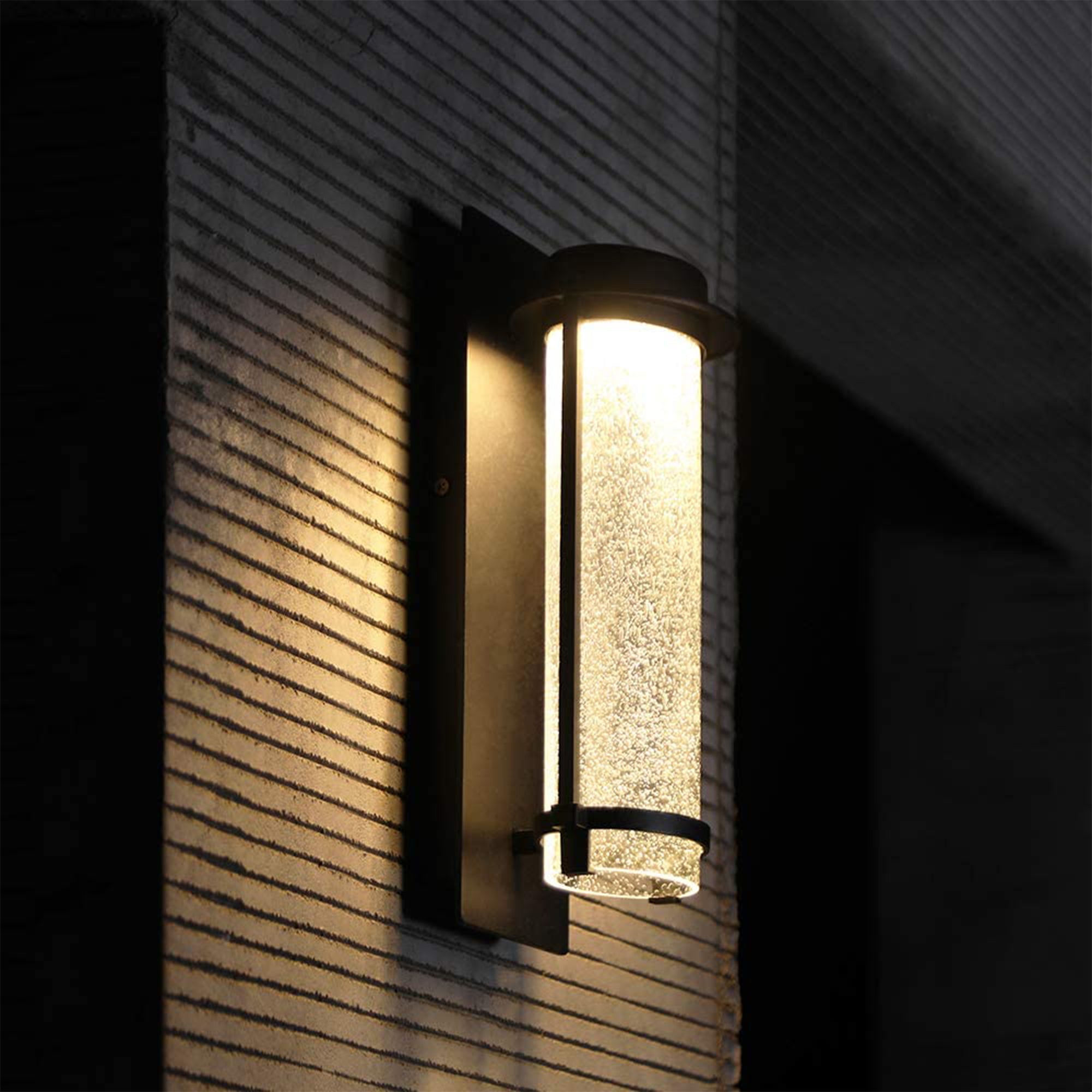 Lutec Aquarius LED 600 Lumen Modern Porch Wall Lamp w/ Seeded Glass (Open Box) - VMInnovations
