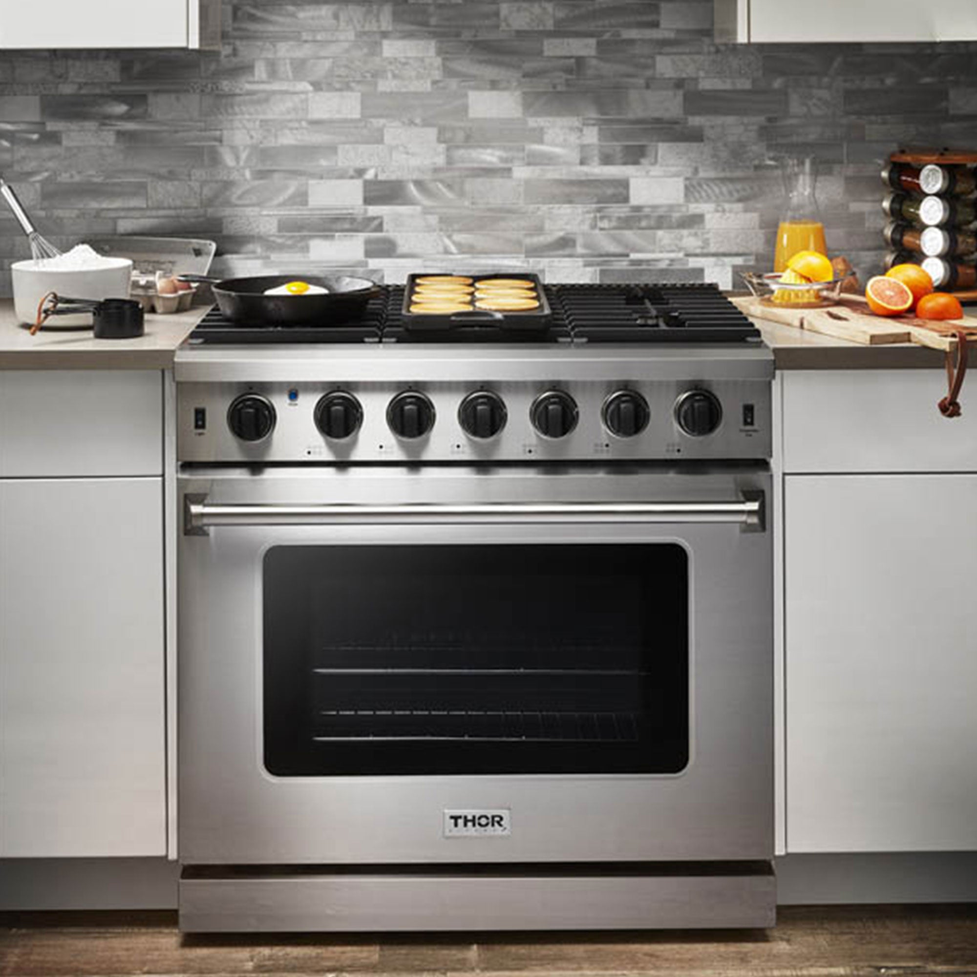Thor Kitchen 36" Professional 6 Burner Gas Range Kitchen Oven, Stainless Steel