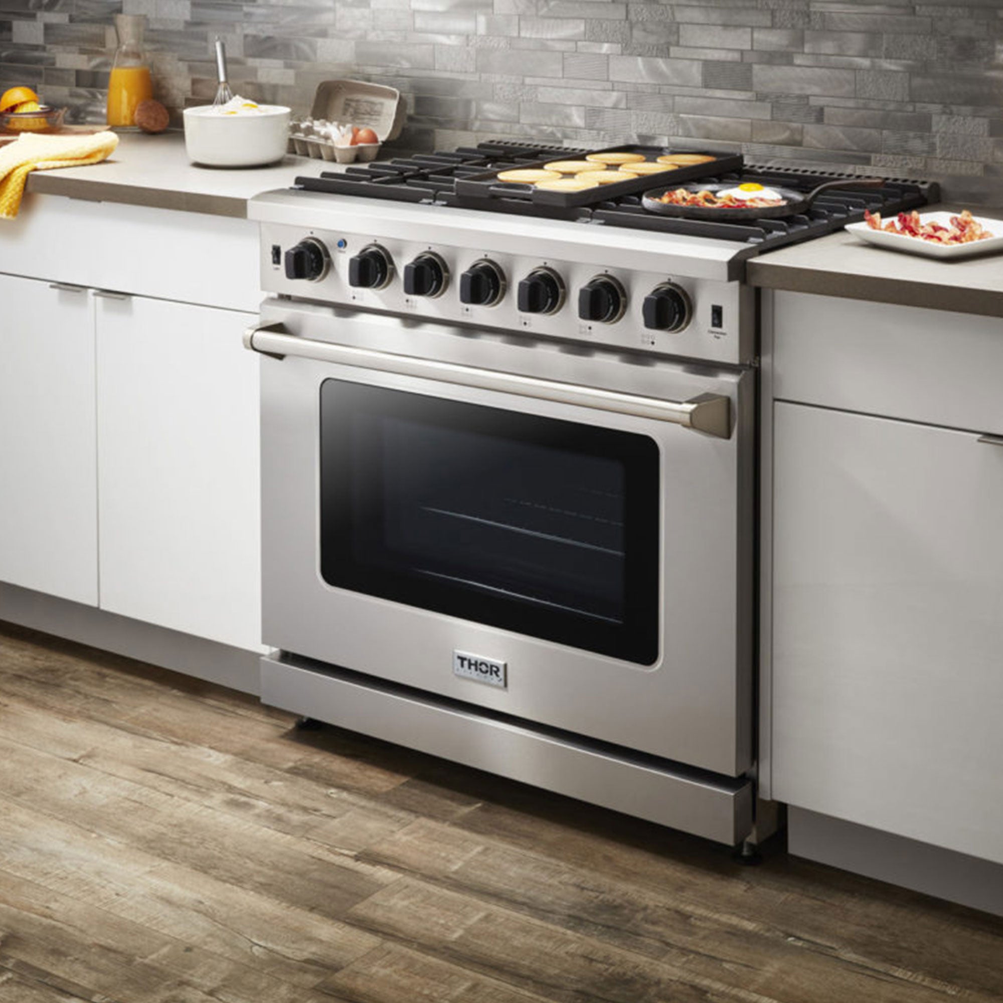 Thor Kitchen 36" Professional 6 Burner Gas Range Kitchen Oven, Stainless Steel