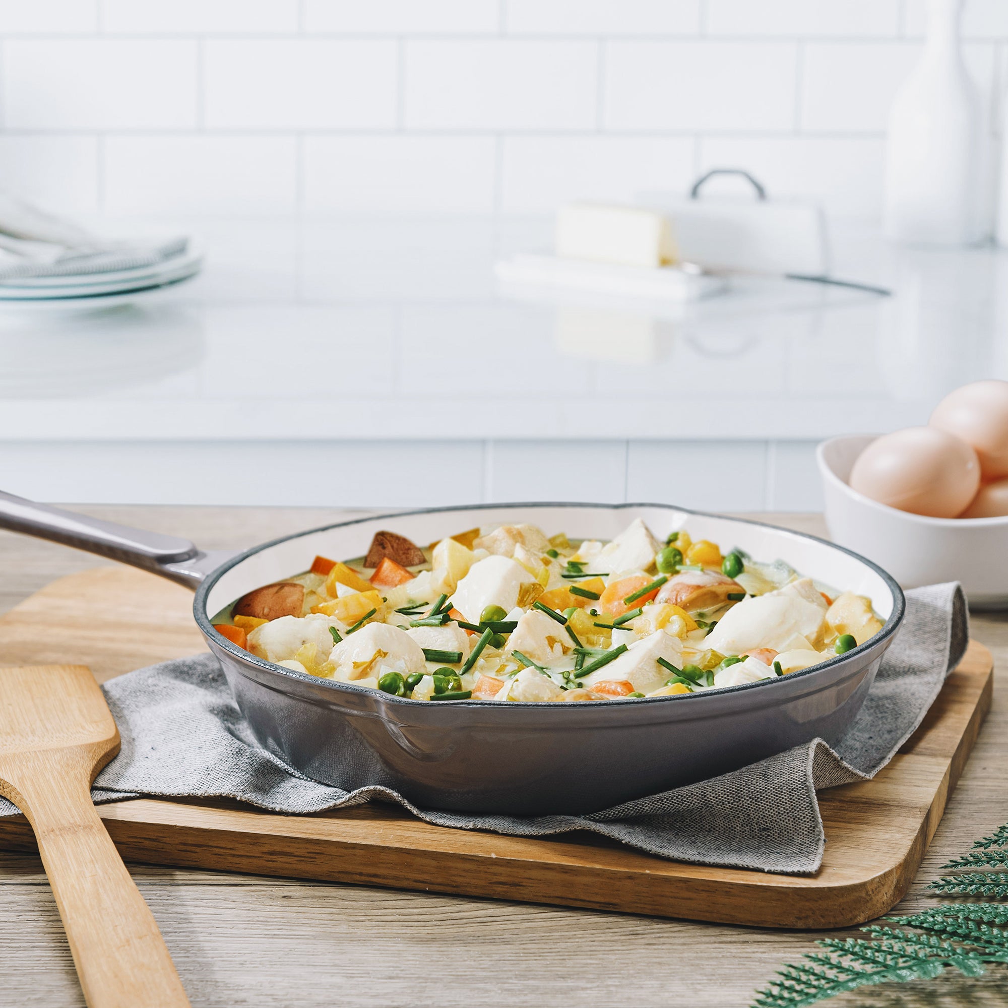 Hamilton Beach Cast Iron Oven Pot, Sauce Pan, and Frying Sauce Pan Set, (5 Pack)