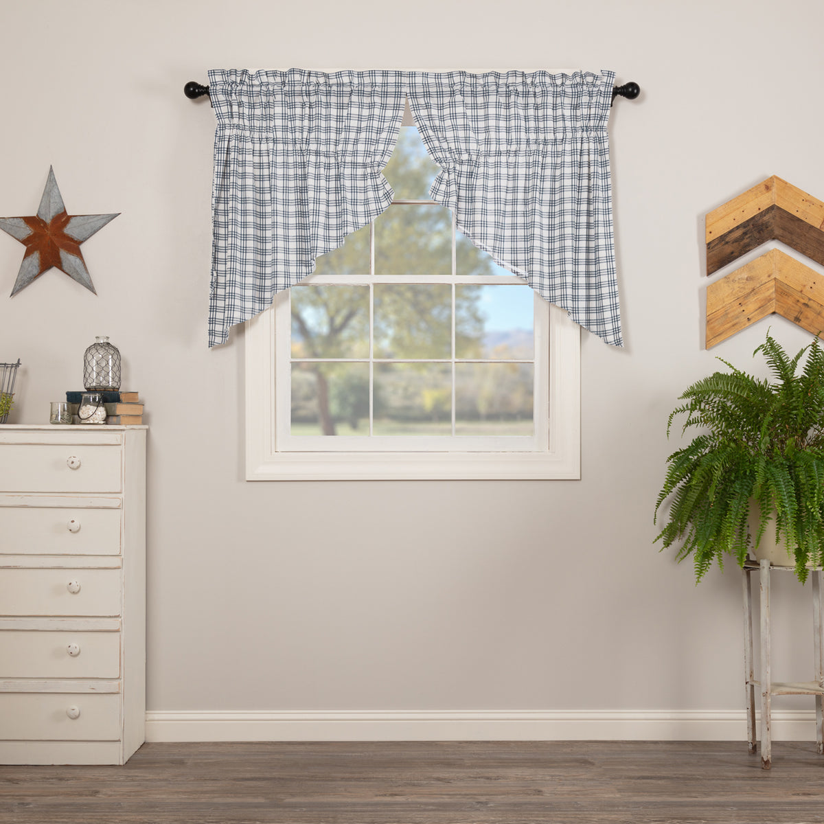 VHC Brands Sawyer Mill Plaid Window Curtain Prairie Swag Set (2) (Open Box)