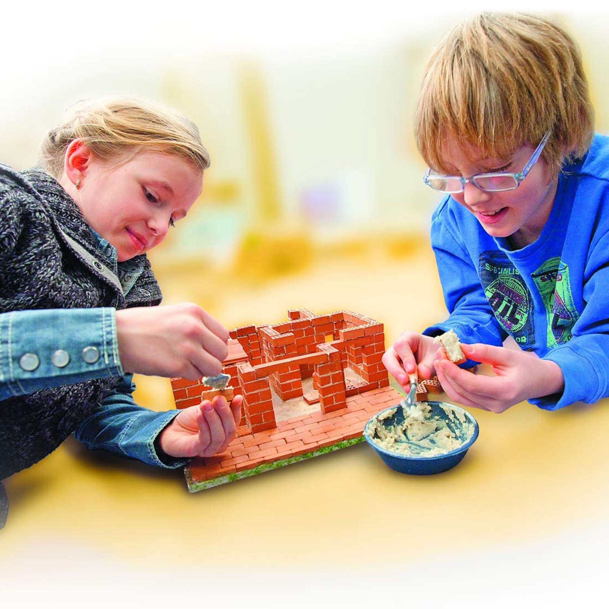 Eitech Knight's Castle Brick and Mortar Building Set for STEM Intro (Used) - VMInnovations