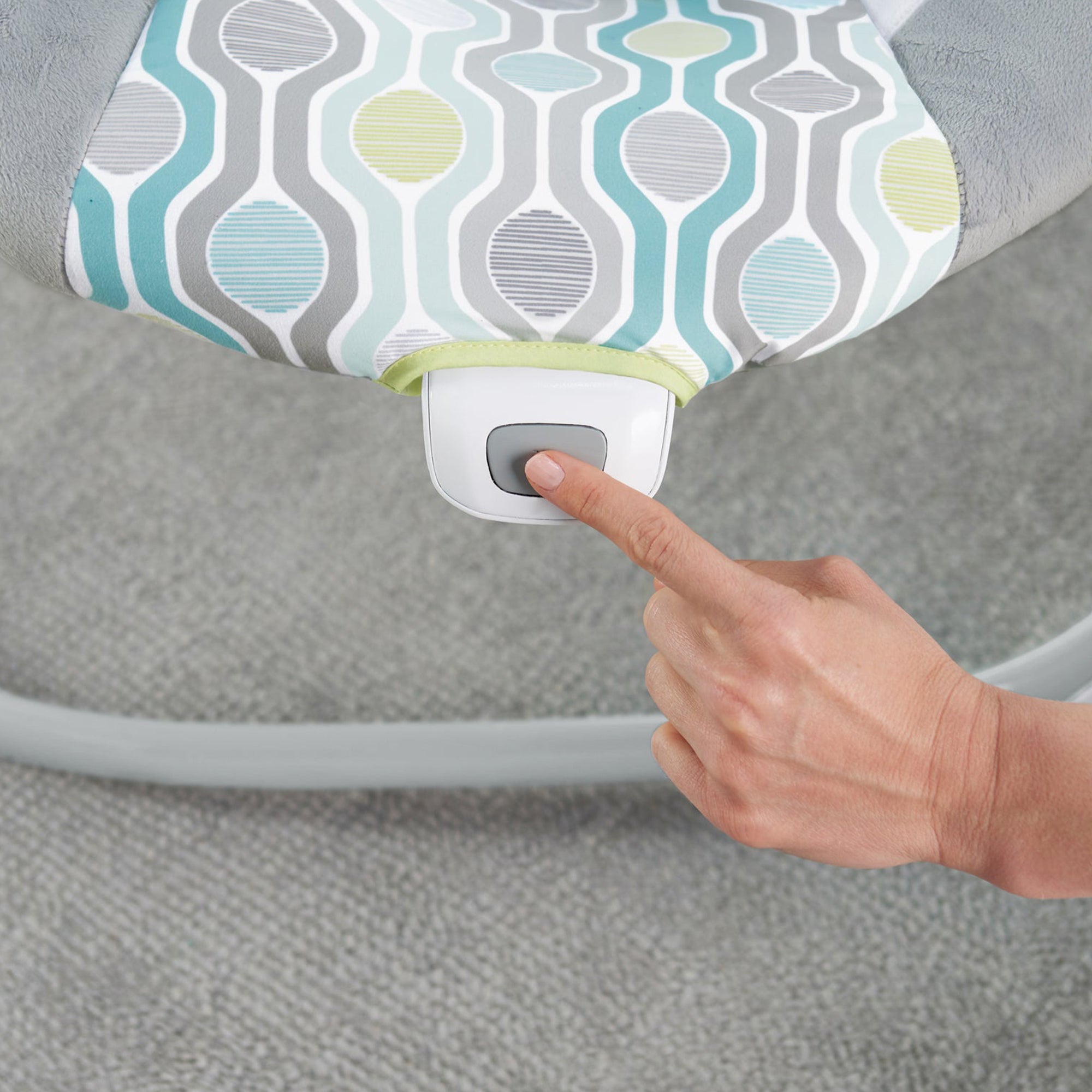 Ingenuity SimpleComfort Baby Electric Soothing Swing Swivel Rocker, Everston - VMInnovations