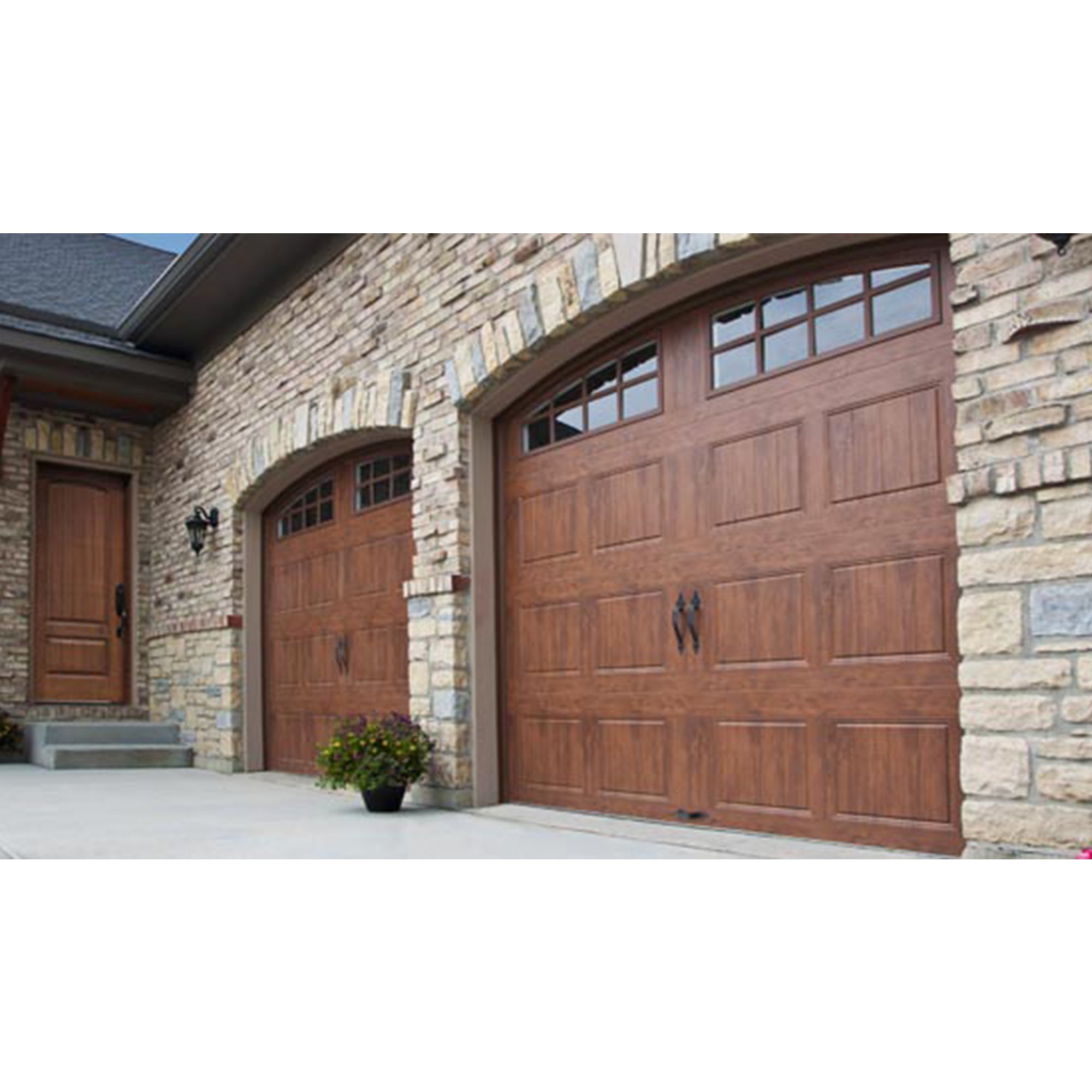 CHAMBERLAIN Chain Drive Garage Door Opener with Sensors and Control (Damaged)