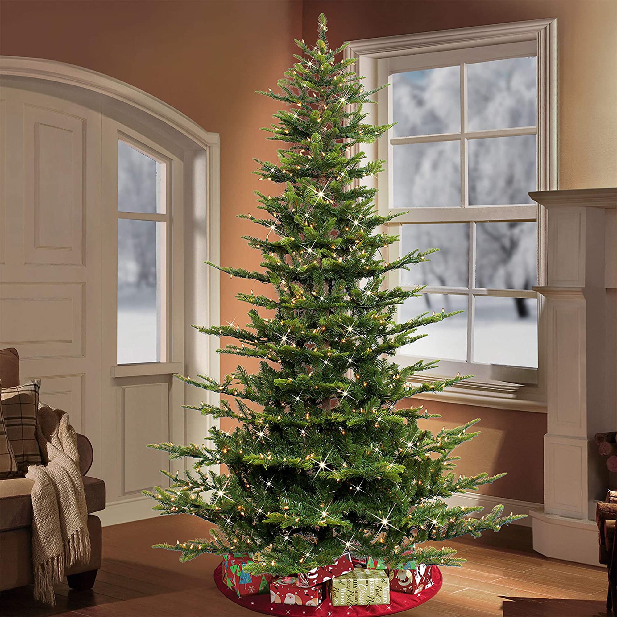 Puleo International 7.5' Pre-lit Christmas Tree w/ 700 Clear Lights, Green(Used) - VMInnovations