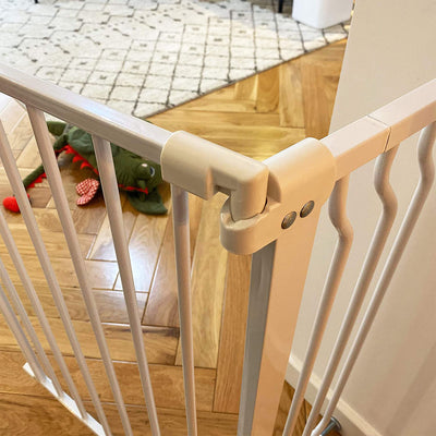 BalanceFrom Walk Thru Auto Close Hold Open Baby Safety Gate, 29.1-43.3" (Used) - VMInnovations