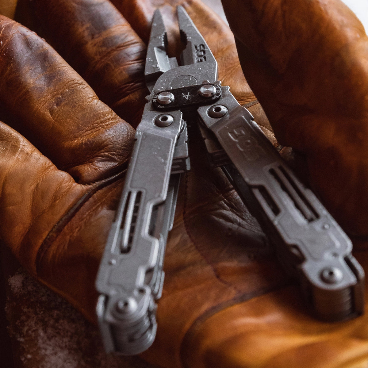 SOG Power Access Deluxe Stainless Steel 21 Tool Multi Tool with Nylon Sheath