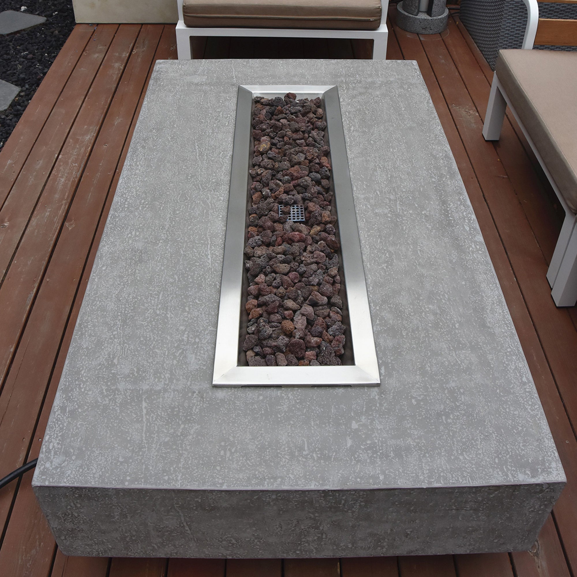 Elementi Manhattan 56 In Concrete 45k BTU Natural Gas Fire Pit Table (Open Box)