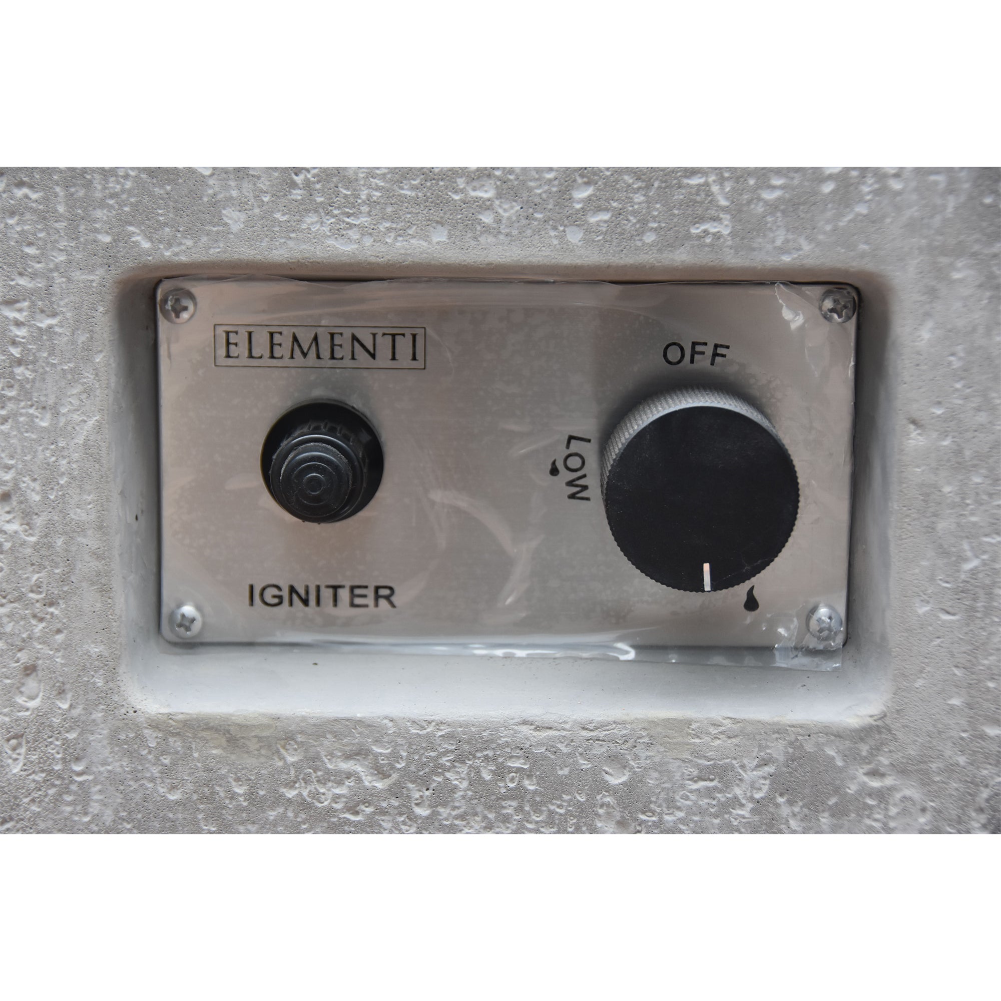 Elementi Hampton 56" Concrete 45,000 BTU Liquid Propane Fire Pit Table (Used)