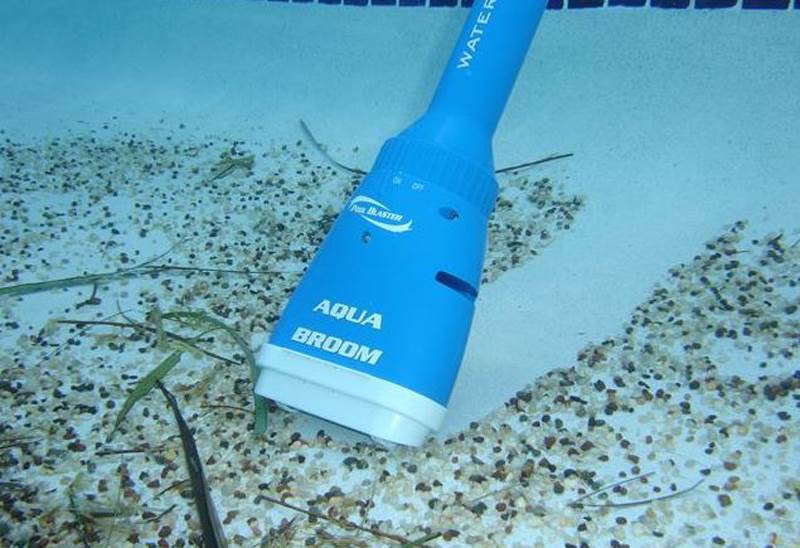 Pool Blaster Aqua Broom Pool Spa Suction Cleaner Battery Vacuum (Open Box) - VMInnovations