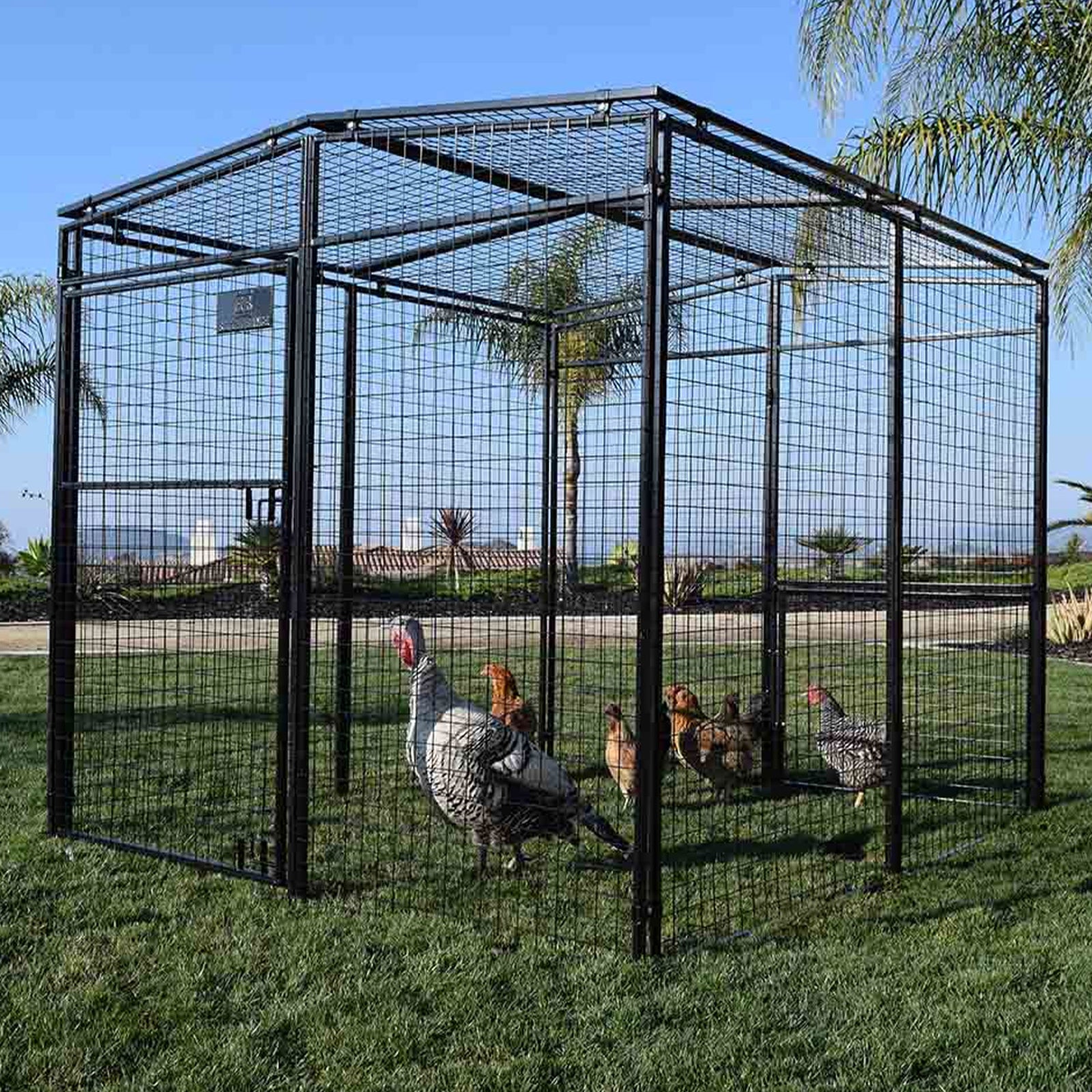 Rugged Ranch Products 6.3 Foot Universal Walk In Pen with Double Latch Entry - VMInnovations