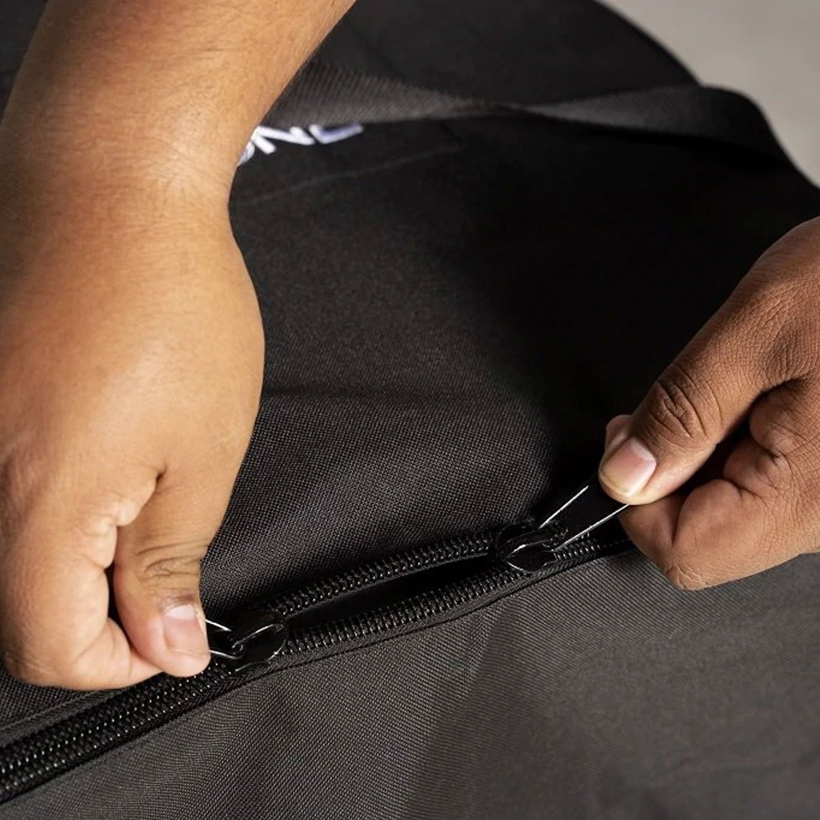 Blackstone 22" Weatherproof Heavy Duty Tabletop Griddle Cover & Carry Bag, Black - VMInnovations