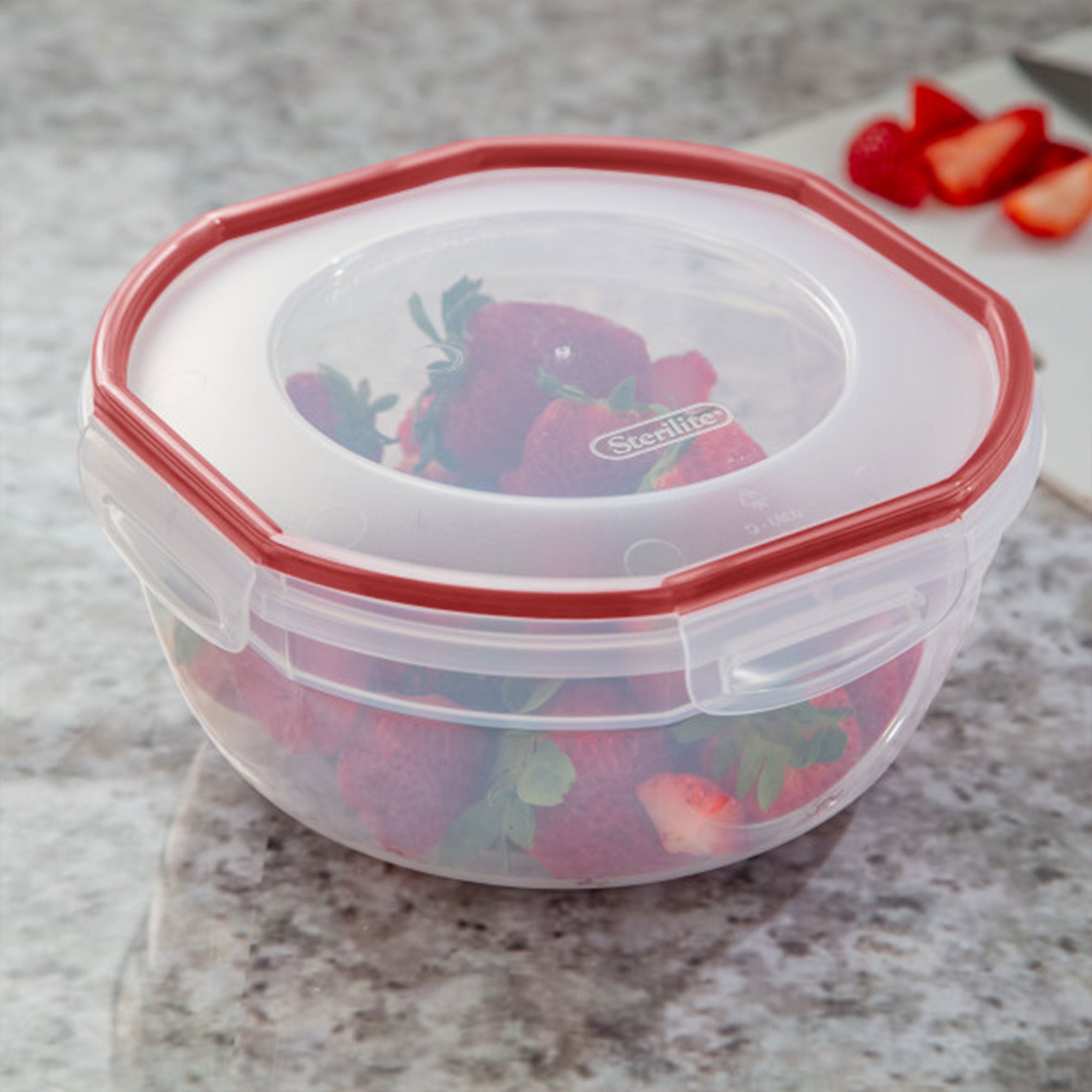 Sterilite Ultra Seal 2.5 Quart Plastic Food Storage Containers w/ Lid (16 Pack)