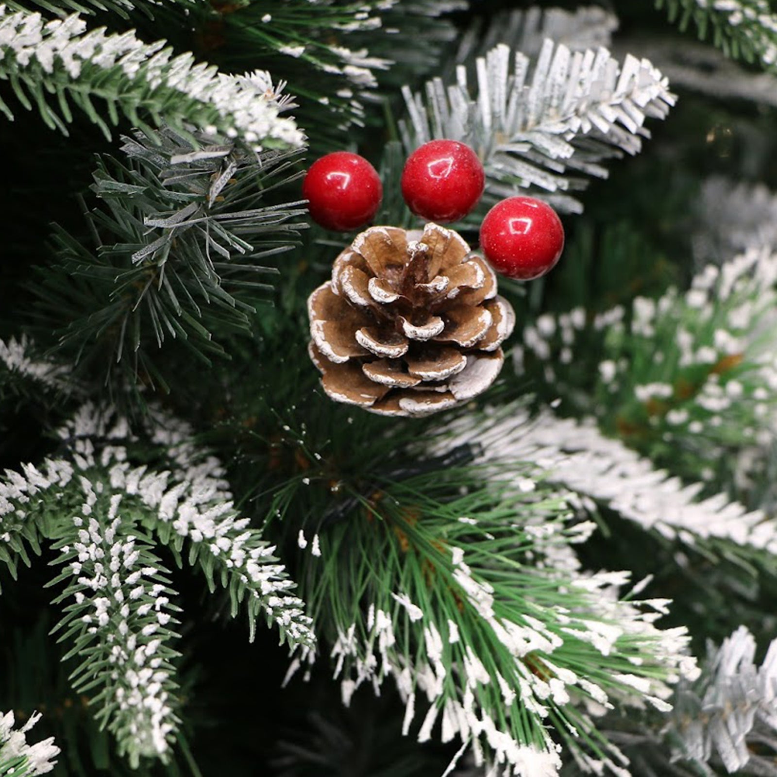 6 Ft Unlit Super Full Dual Flocked Pine Holiday Tree (Used) - VMInnovations