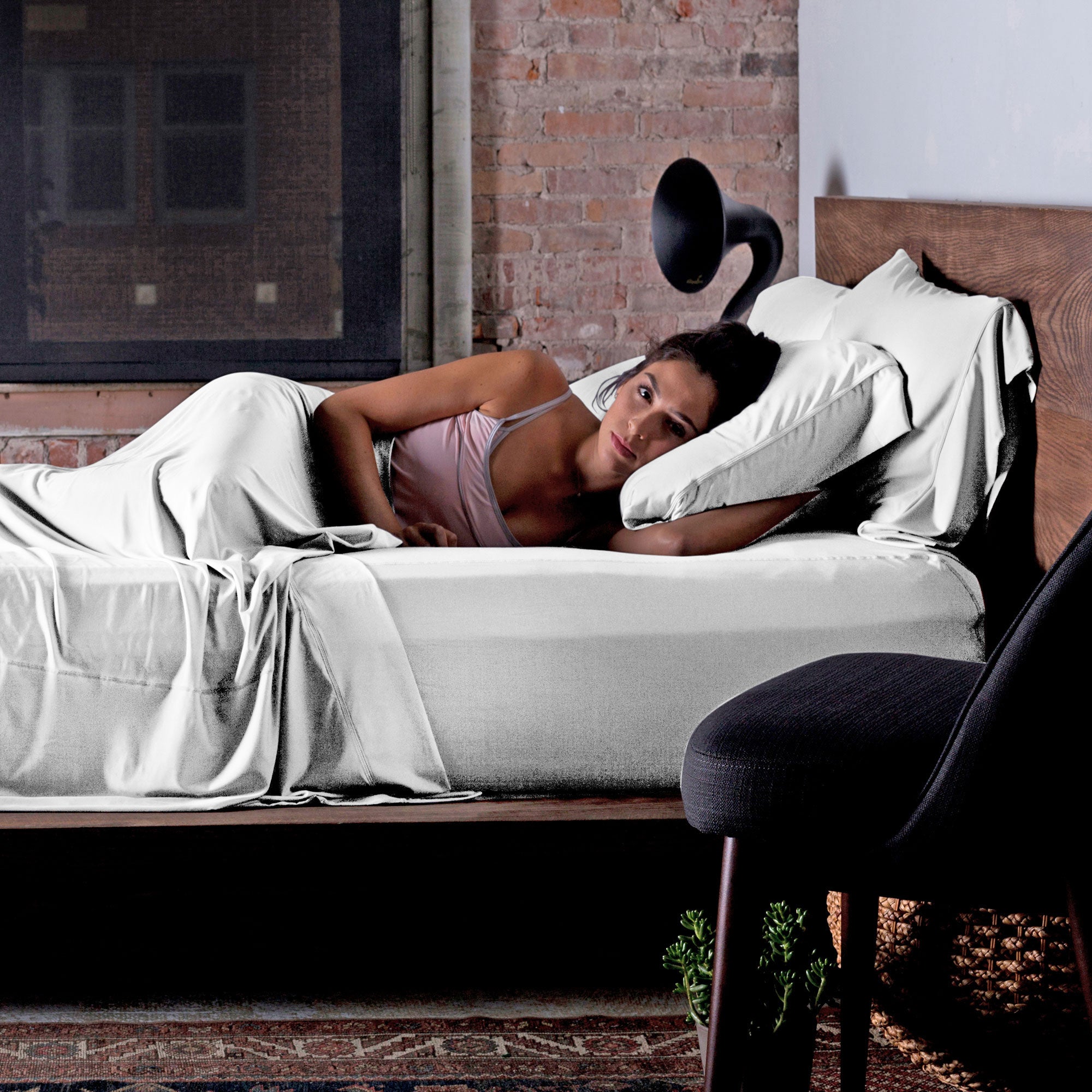 SHEEX Elevated Sheets w/ 2 Pillowcases, King/Cali King, Bright White (Used) - VMInnovations