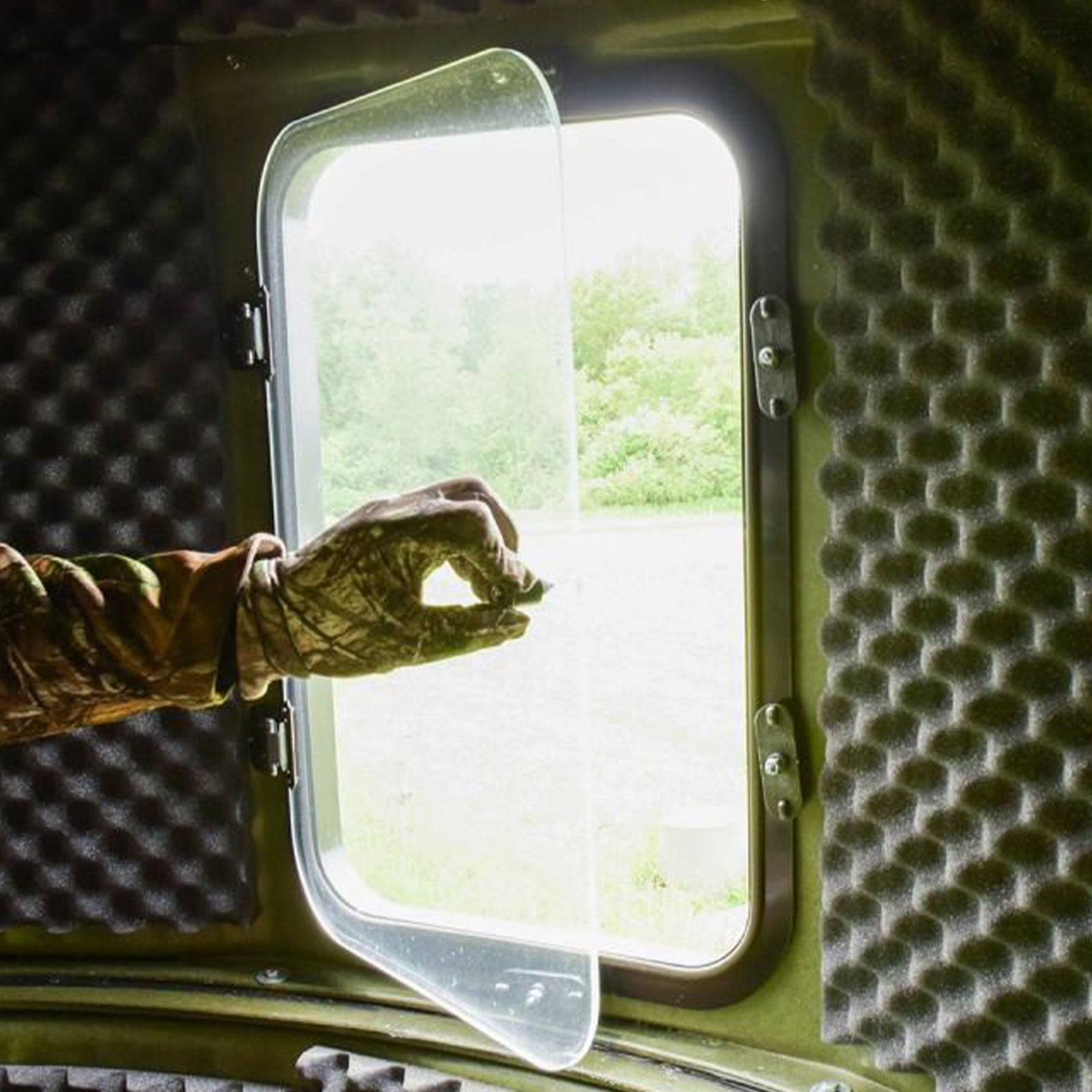 Banks Outdoors STFW Outdoors Hunting Box Blind Framed Window System and Kit - VMInnovations