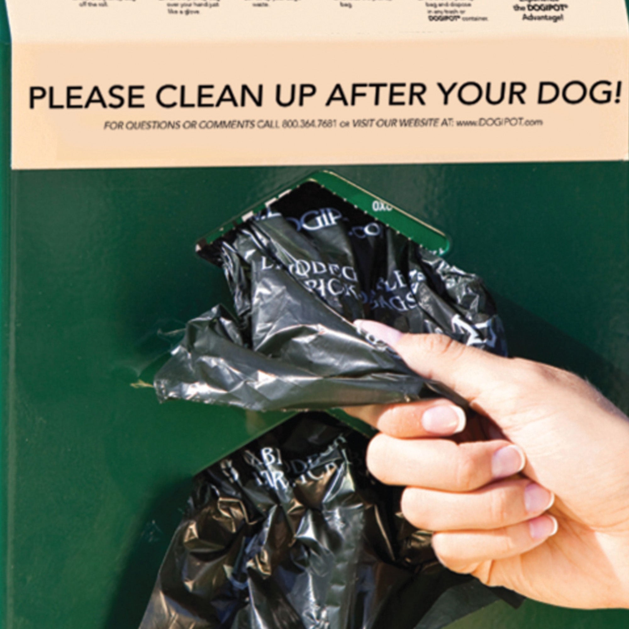 Dogipot Aluminum Junior Bag Dispenser w/ 400 Bag Capacity, Forest Green (2 Pack)