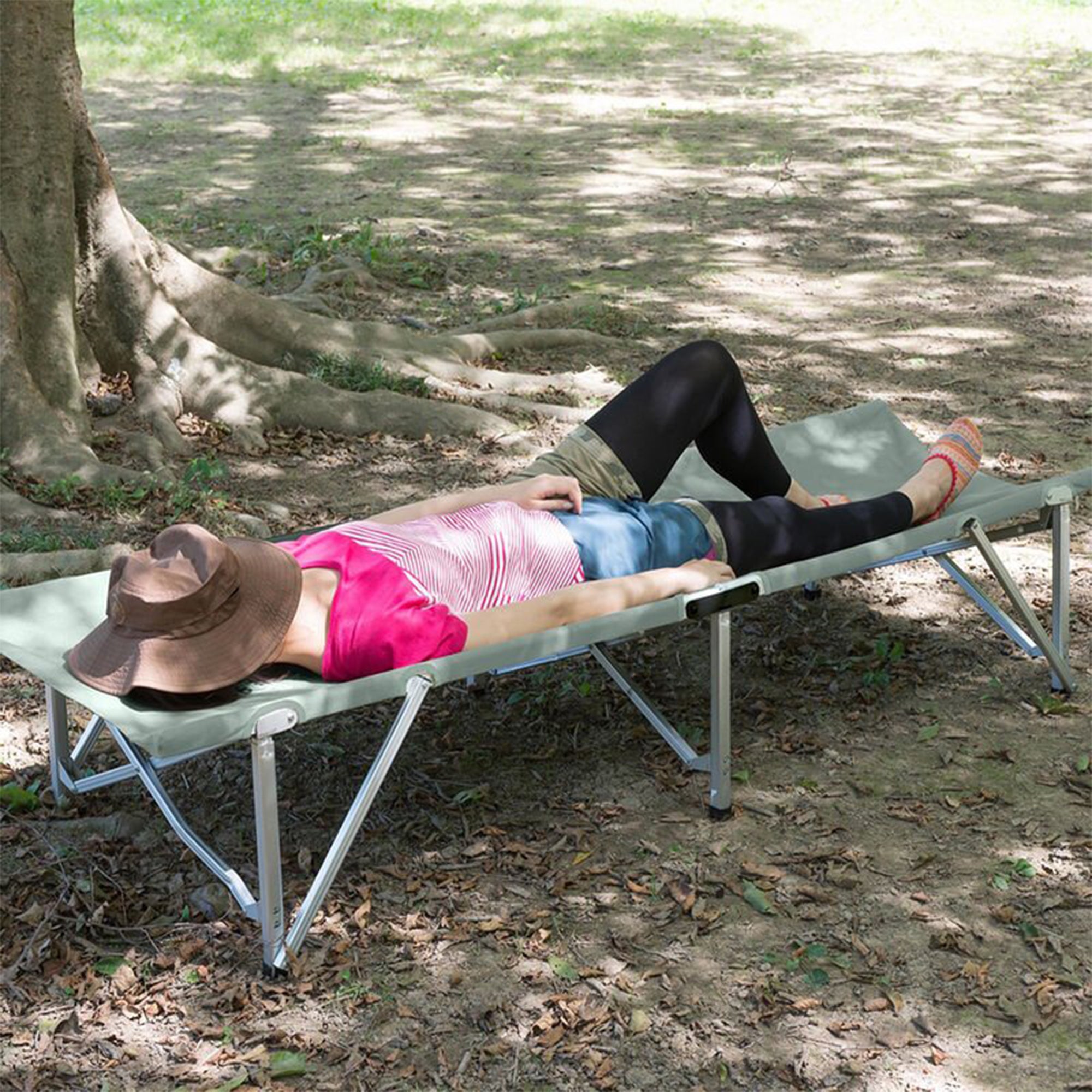 Coleman Collection Camping Cot with Side Pouch and Carrying Bag, Green(Open Box) - VMInnovations