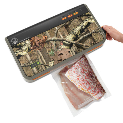 FoodSaver GameSaver 2100 Series Wingman Plus Food and Meat Vacuum Sealer, Camo