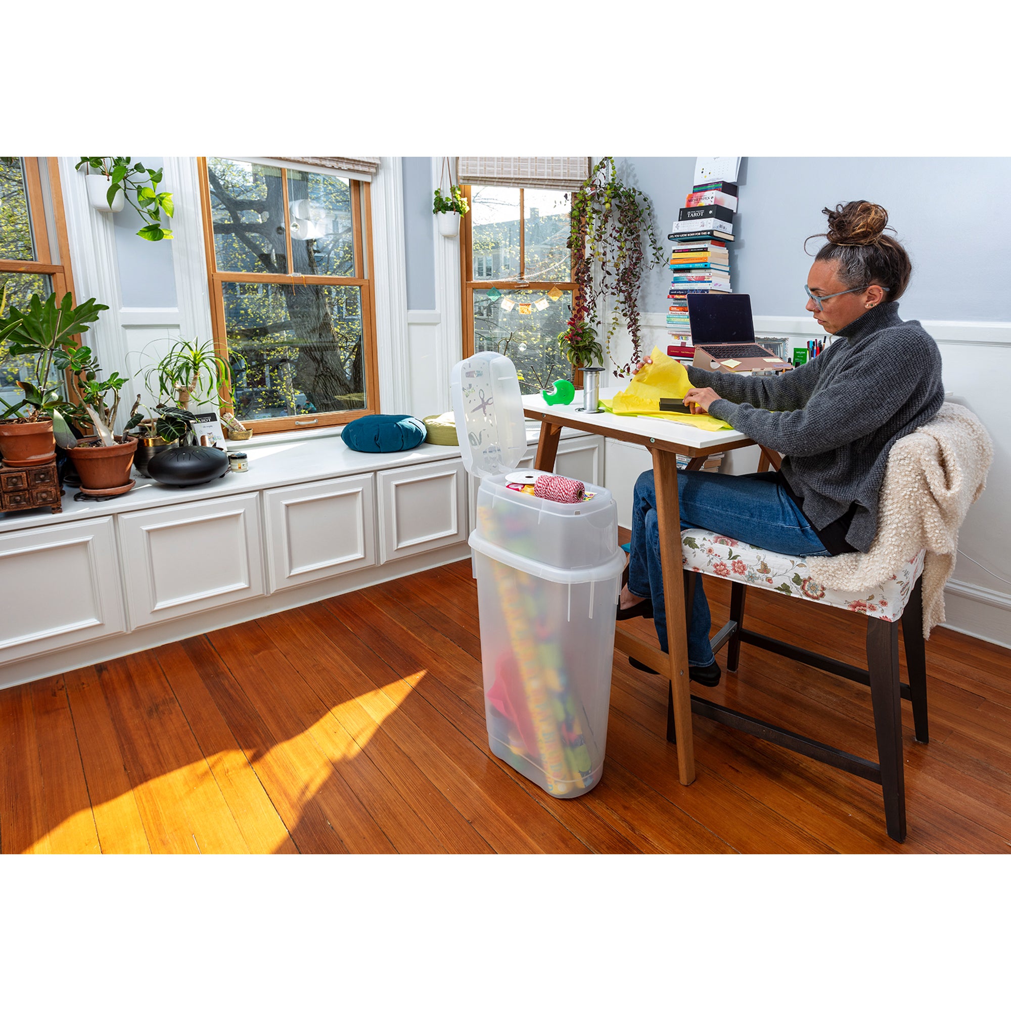 Rubbermaid Wrap N' Craft Plastic Wrapping Paper Holder Container (Open Box) - VMInnovations