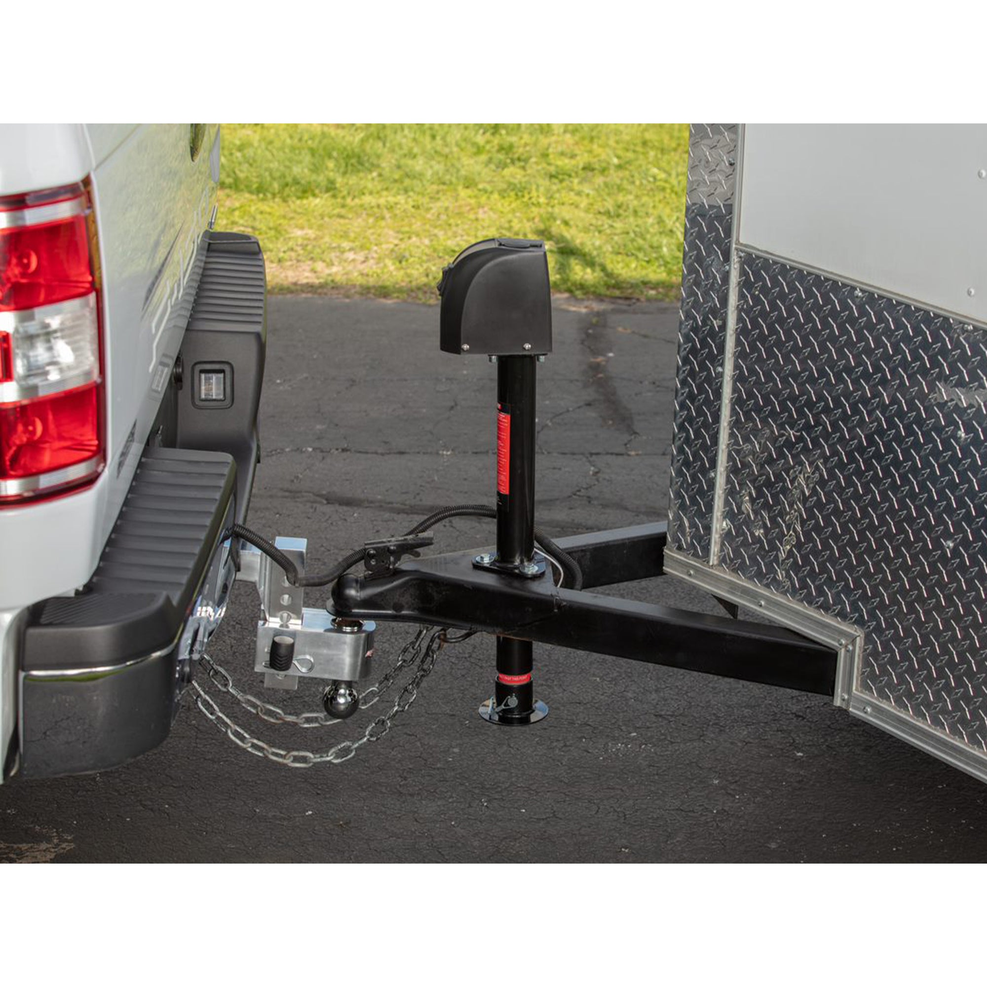 Uriah 12V Electric Trailer Jack w/Hard Wire Connection, 2000lb Capacity (Used) - VMInnovations