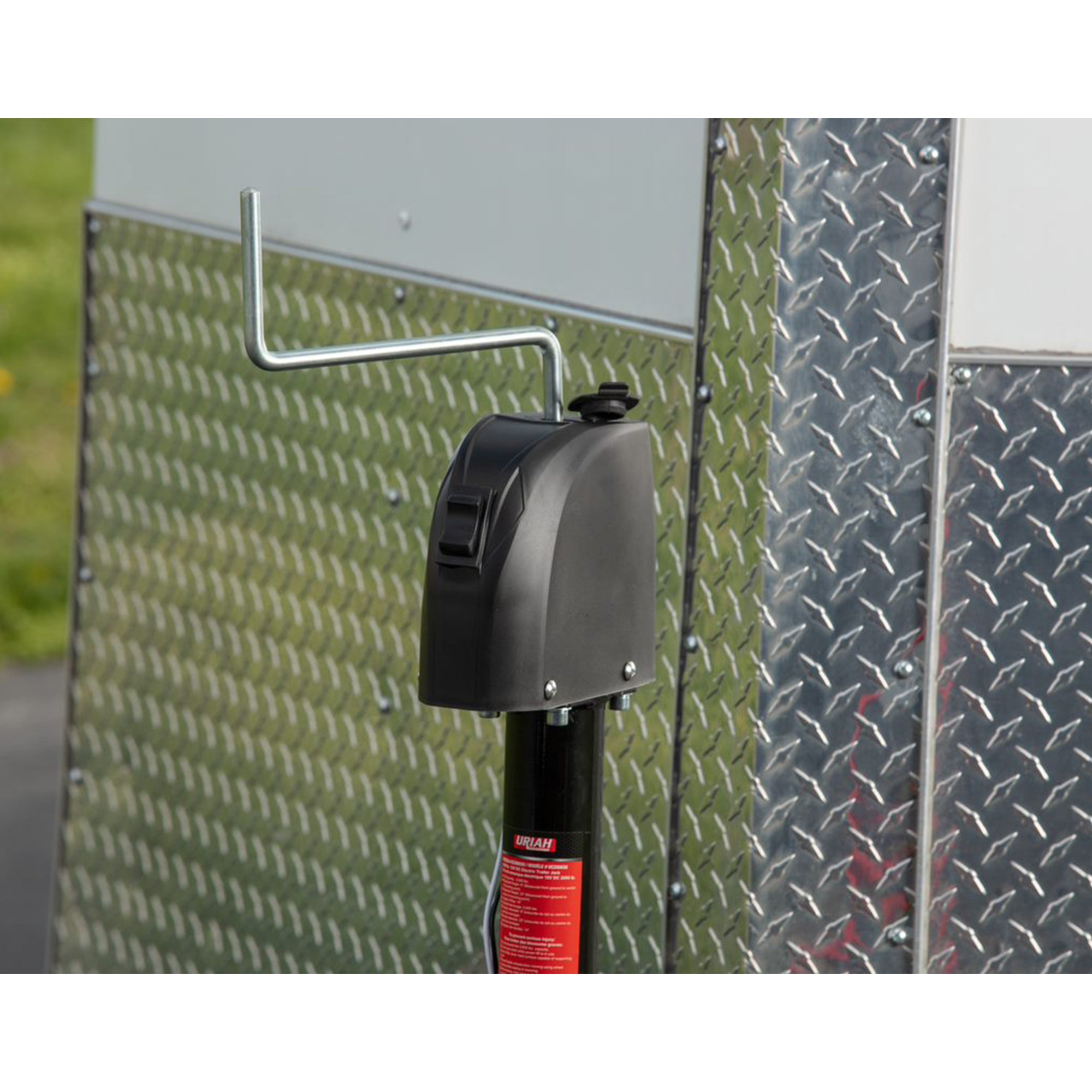 Uriah 12V Electric Trailer Jack w/Hard Wire Connection, 2000lb Capacity (Used) - VMInnovations