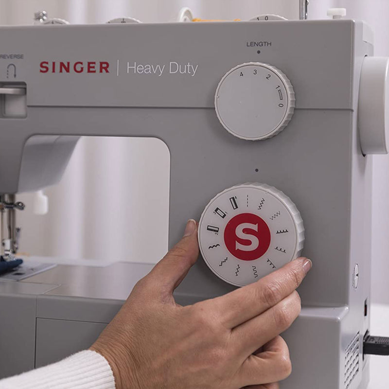 SINGER 4411 Heavy Duty Sewing Machine with 69 Applications and Accessories, Gray