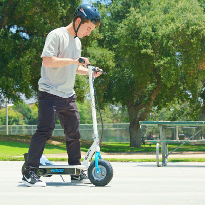Razor E300 Adult 24V High-Torque Motorized Electric Battery Power Scooter (Used)