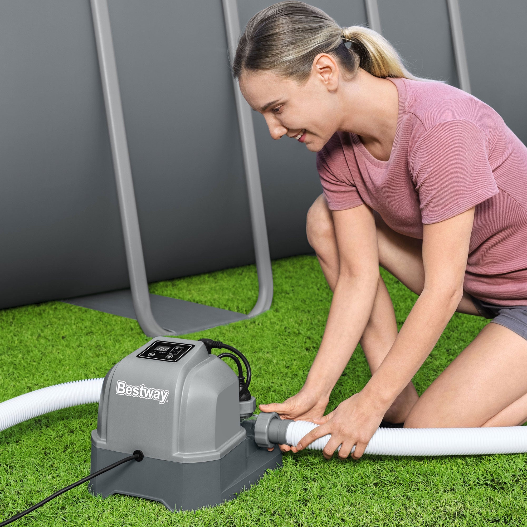 Flowclear Hydrogenic Digital Self Cleaning Saltwater Chlorinator (Open Box)