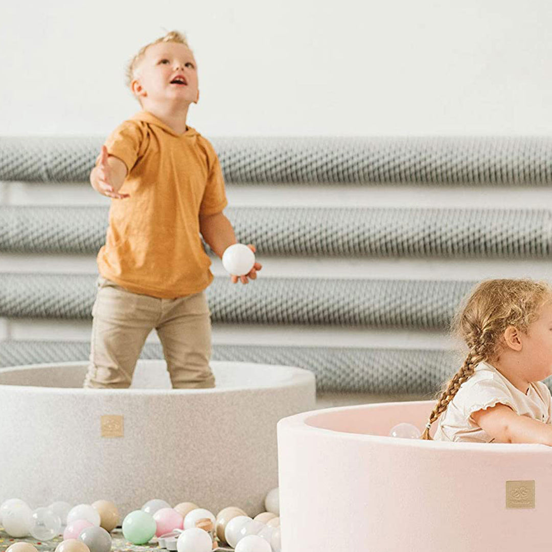 MeowBaby Round 35 x 11.5 Inch Foam Ball Pit w/ 200 Balls, Pastel Pink/Gray(Used) - VMInnovations