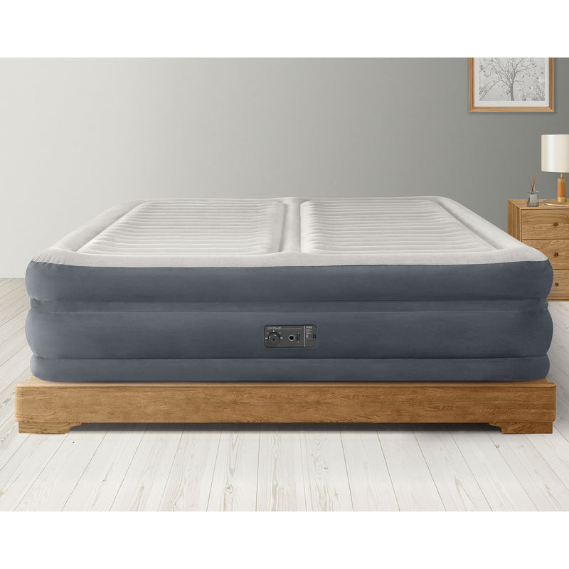 Intex Deluxe Dual Zone 22" King Sized Air Bed with Built In Air Pump (Open Box)