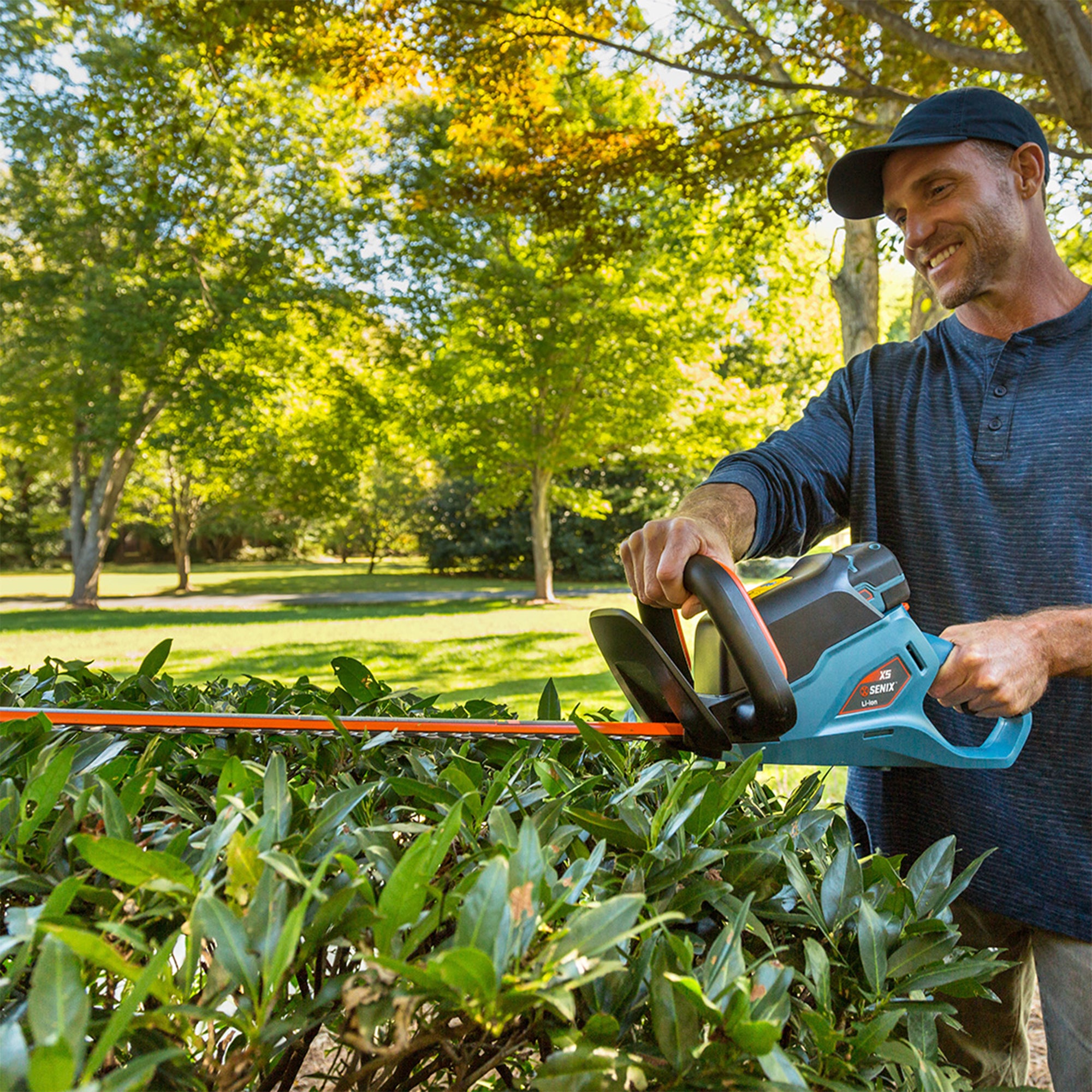 SENIX  22" 58 Volt Max Cordless Brushless Hedge Trimmer, Tool Only, Blue (Used)