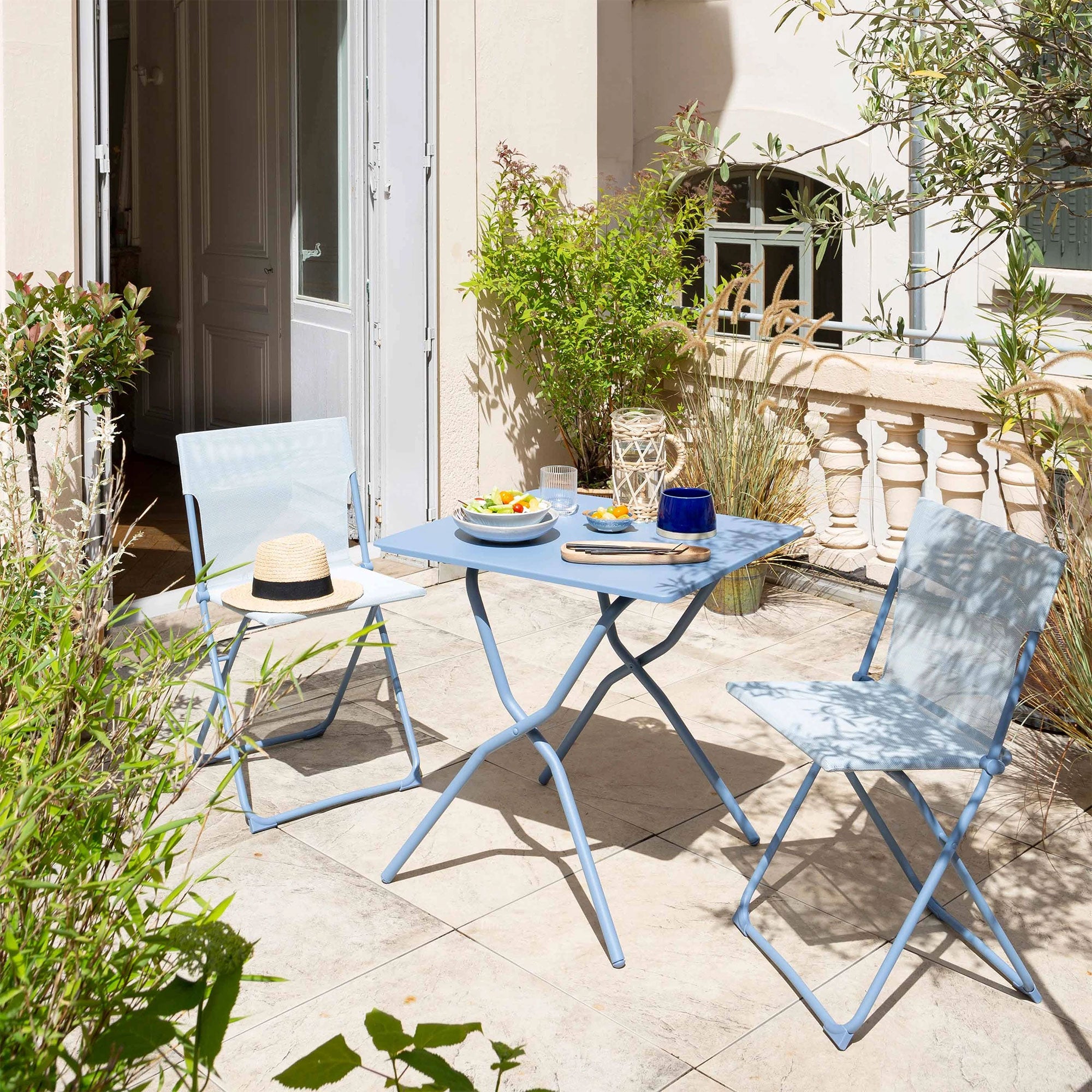 Lafuma Colorblock Steel Folding Patio Chair, Ciel Sky Blue, Set of 2 (Used) - VMInnovations