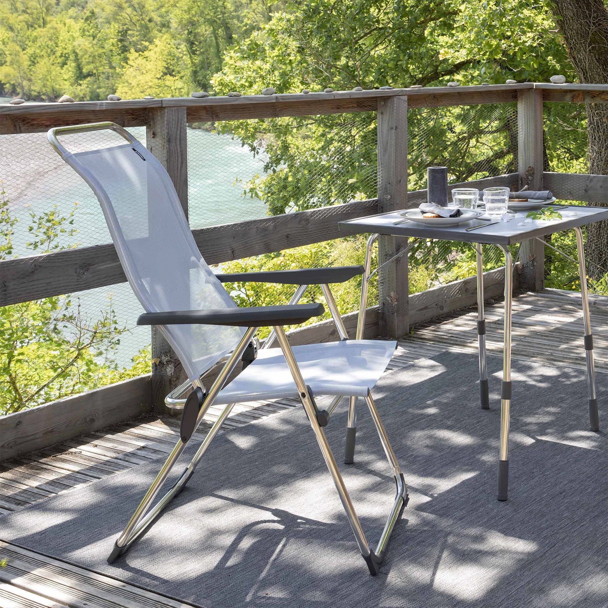 Lafuma Alu Cham Adjustable 5 Position Folding Armchair, Ciel Sky Blue (Used) - VMInnovations