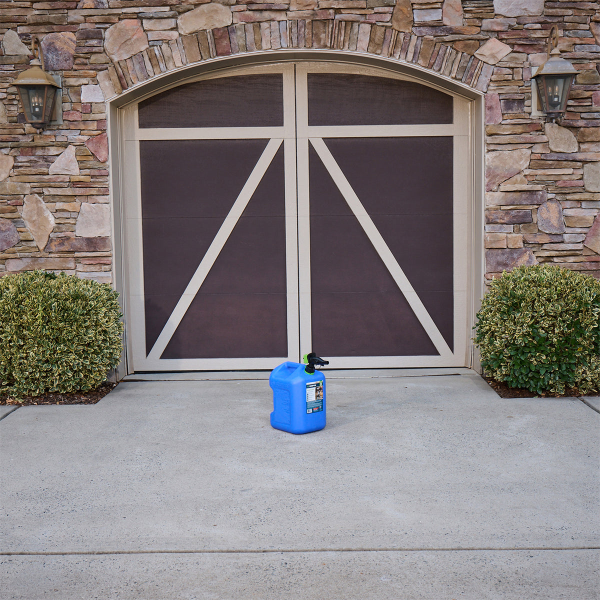 Scepter SmartControl Dual Handle Kerosene Container, 5 Gal/18.9L, Blue(Open Box)