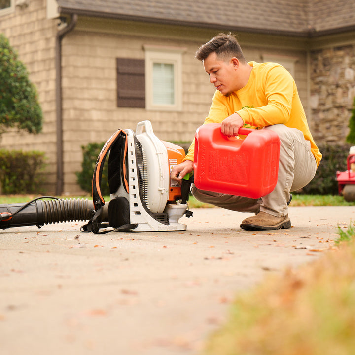 Scepter Dual Handle Gasoline Can Jug with Funnel, 5 Gal/18.9L, Red (Open Box)
