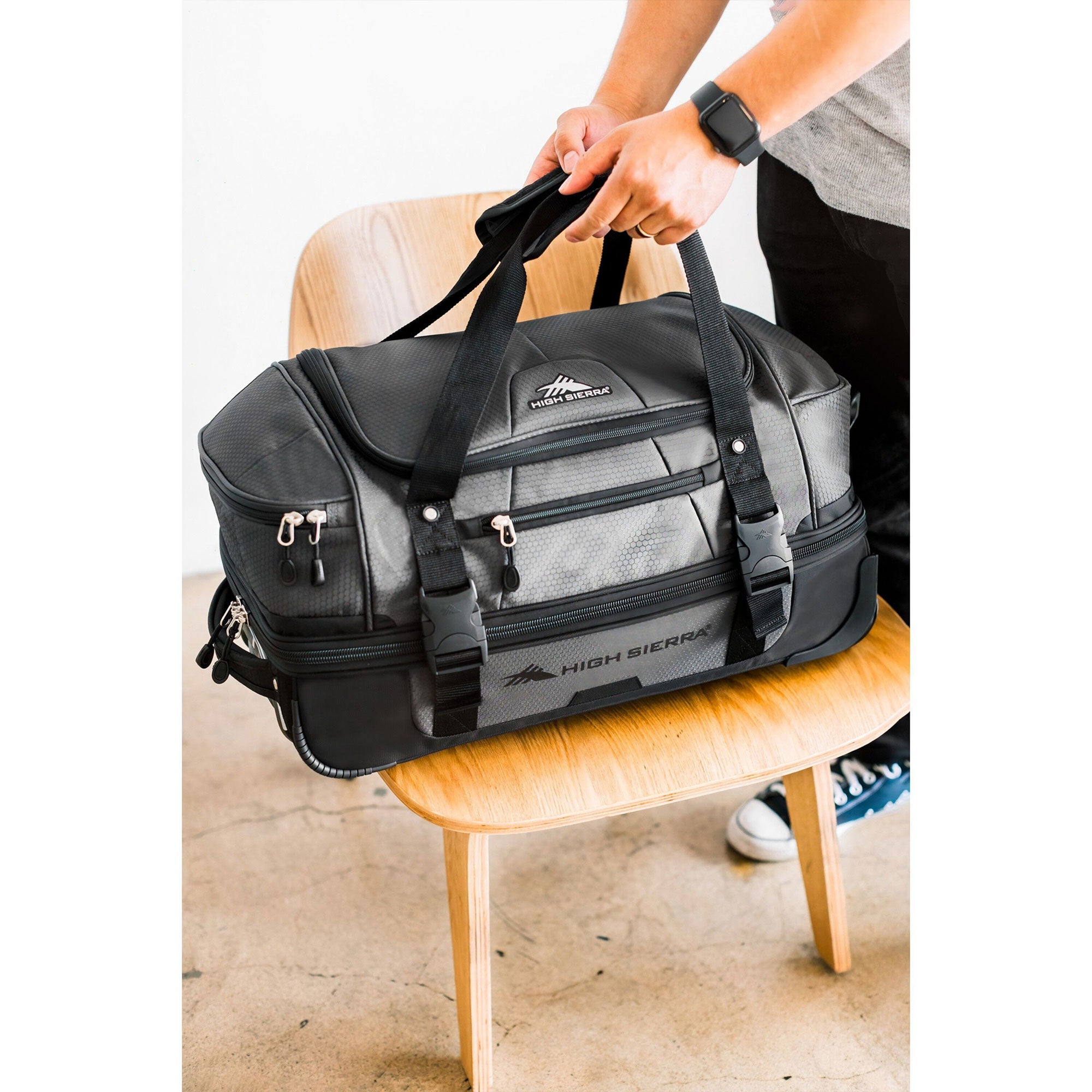 High Sierra Fairlead 22' Drop Wheeled Duffel Bag Traveling Luggage (Open Box) - VMInnovations