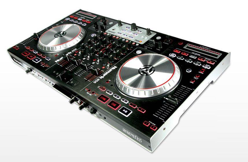 NUMARK NS6 4-Channel Digital DJ Midi Controller & Mixer - (Slight Use)