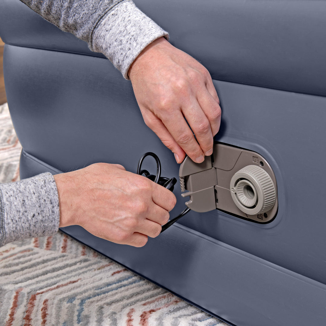 Tritech Air Mattress w/Built-in AC Pump & Antimicrobial Coating, Queen (Used) - VMInnovations