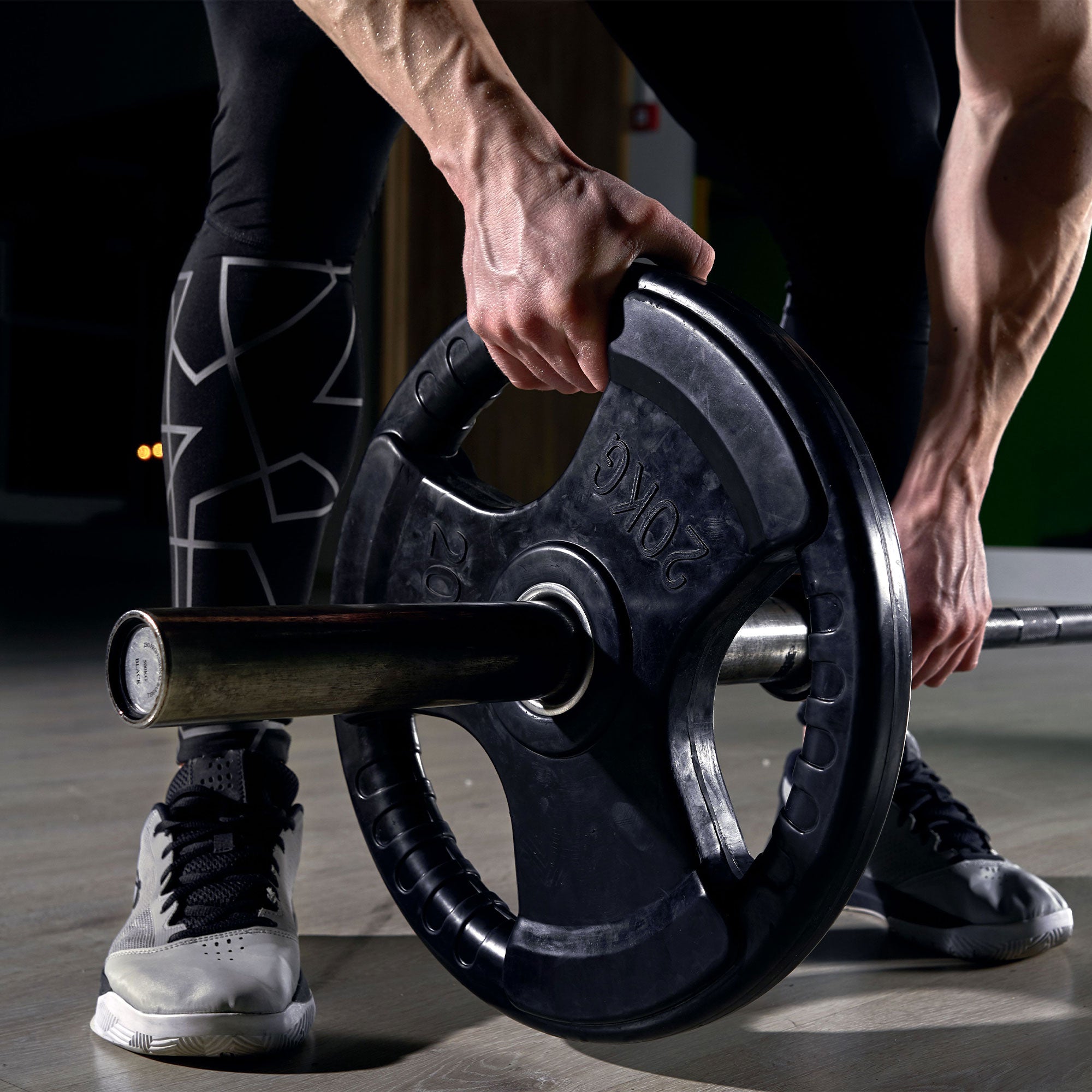 HolaHatha 45lb Olympic Rubber Coated Weight Plate w/Tri Grip Handle (Open Box) - VMInnovations