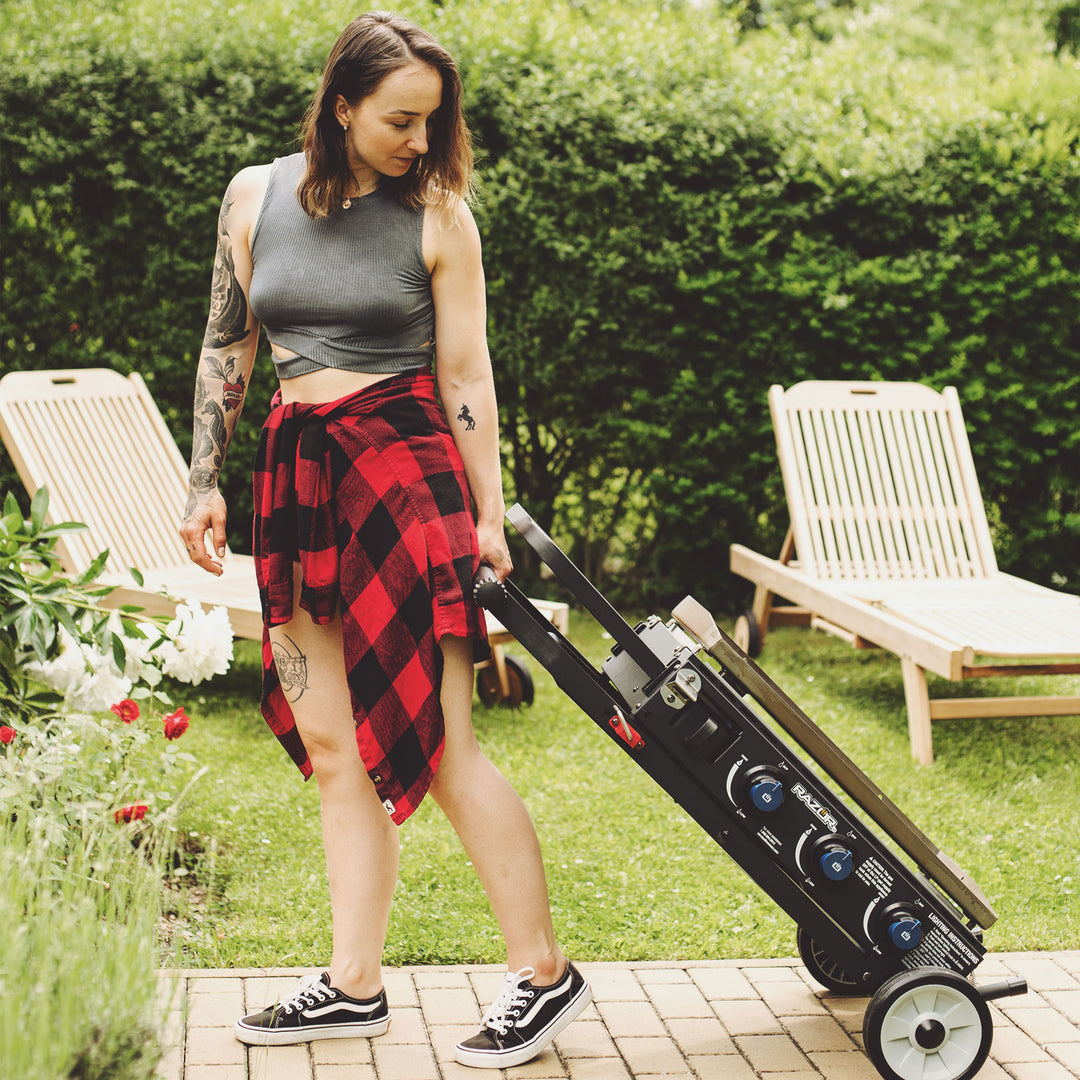 Razor Griddle 3 Burner 30,000 BTU Gas Grill & Griddle Cart w/Side Shelf (Used) - VMInnovations