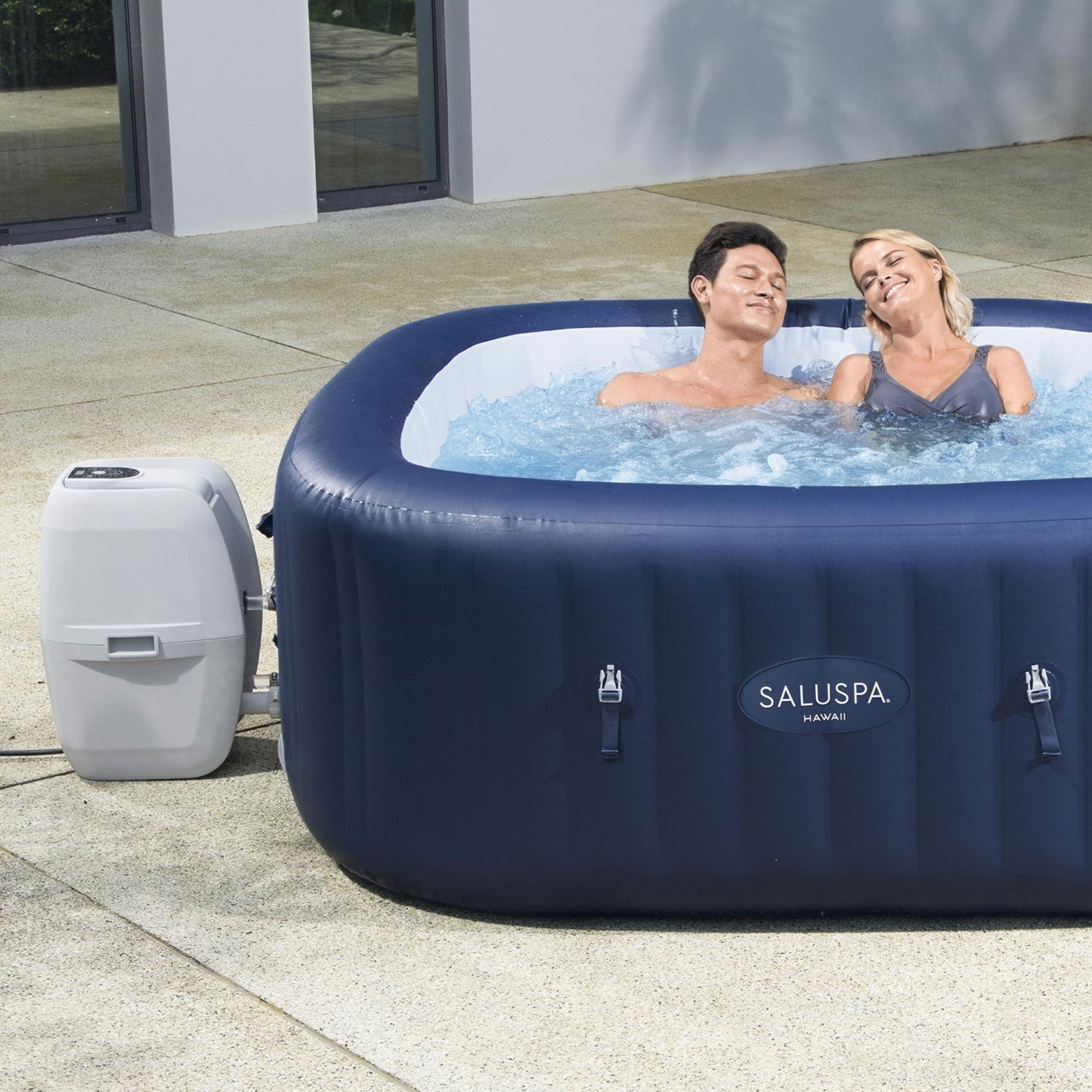 Bestway Hawaii SaluSpa 6 Person Inflatable Hot Tub w/EnergySense DuraPlus Cover