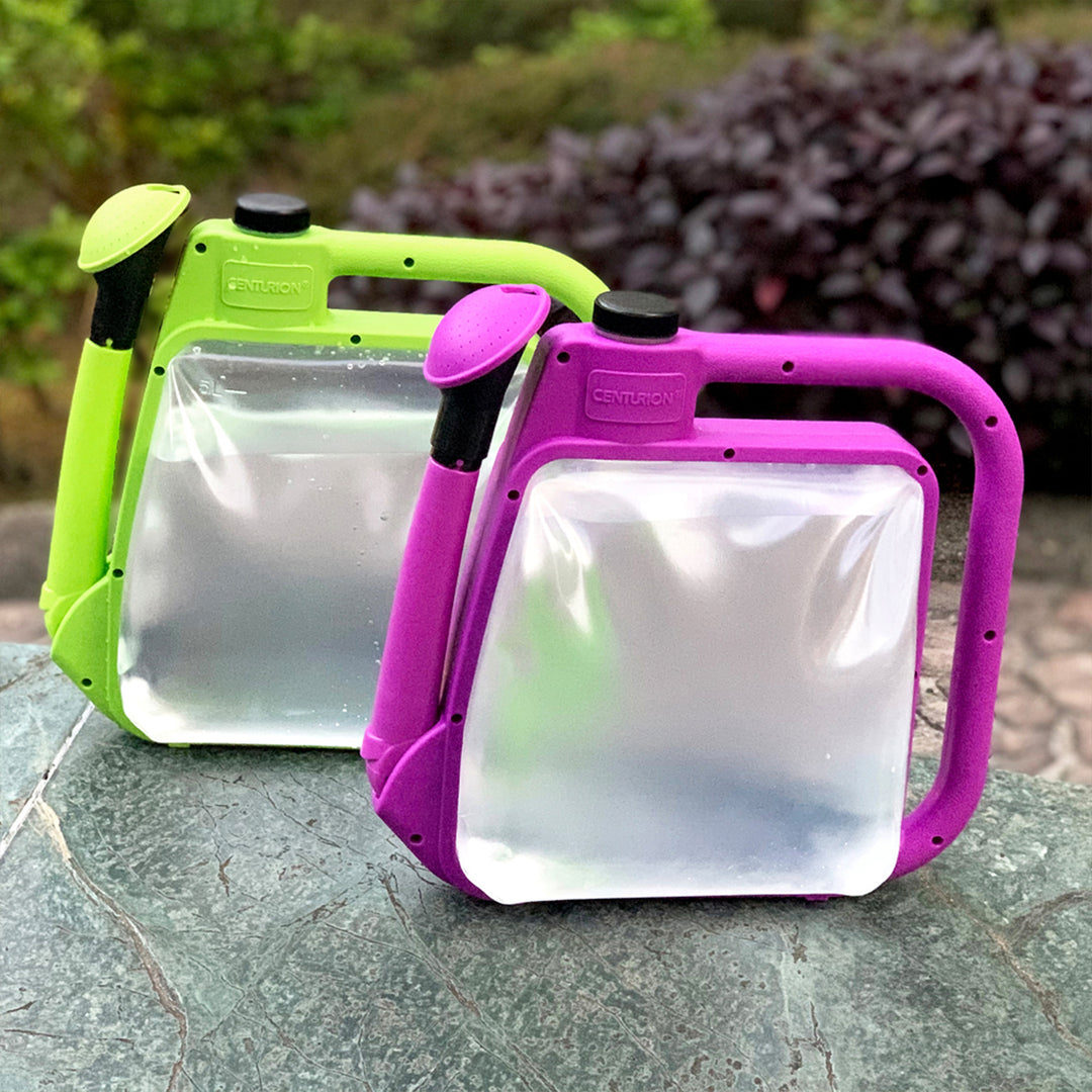 CENTURION 1.5 Gallon Foldable Watering Can with Rotate Nozzle, Green (Open Box) - VMInnovations