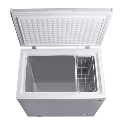 Frigidaire 7.1 Cubic Foot Home Compact Food Storage Chest Freezer, White (Used)