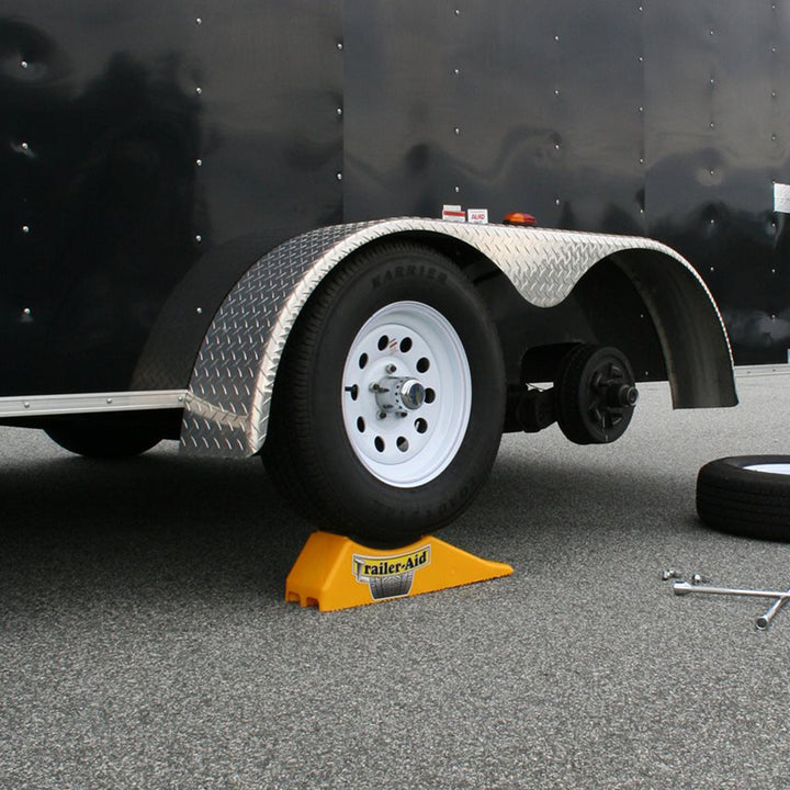 Camco Trailer Tandem Trailer Tire Changing Ramp w/5.5" Lift, Yellow (Open Box) - VMInnovations