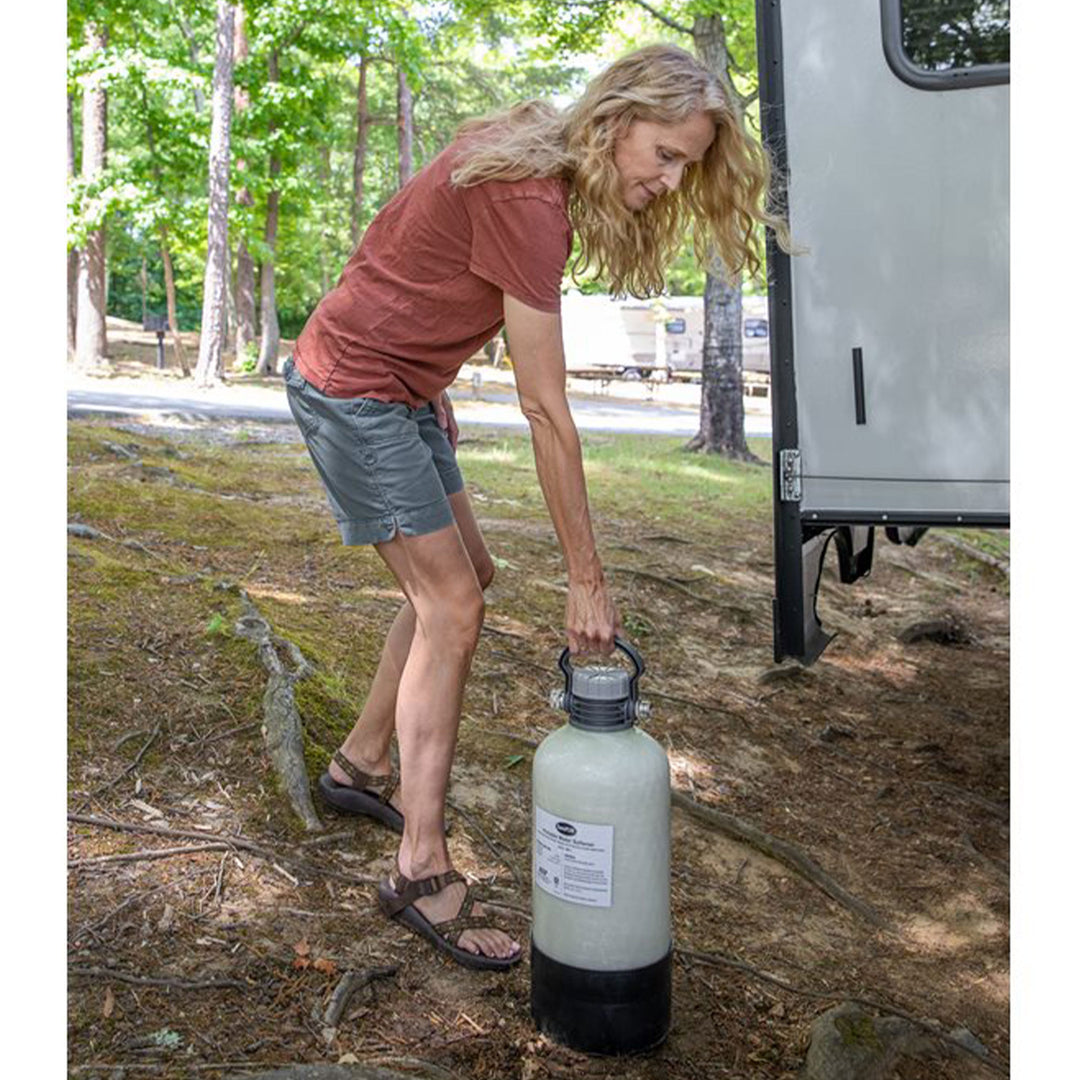 Camco TastePURE Portable 4 GPM Hard Water Softener Kit for RV & Boat (Open Box) - VMInnovations