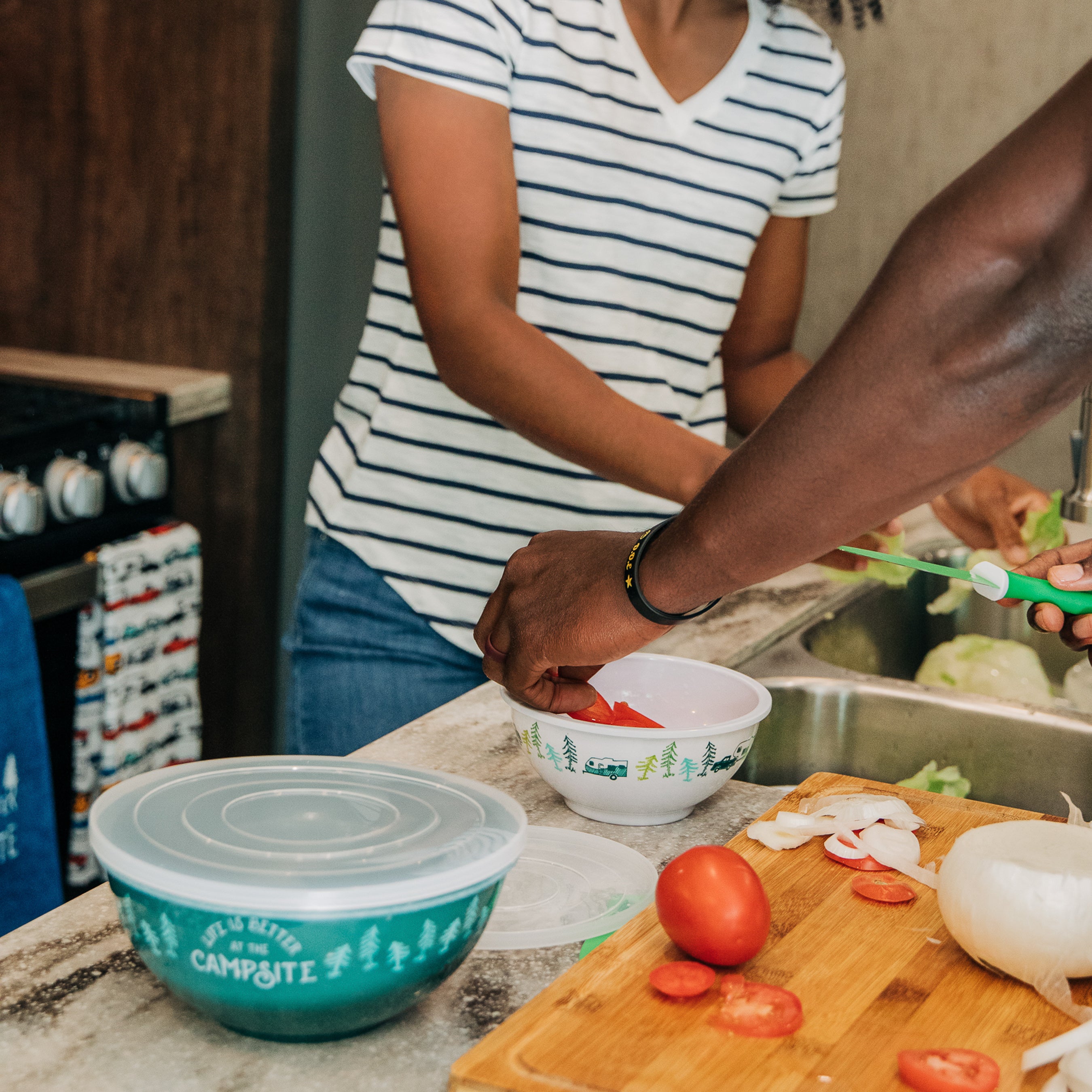 Camco Life is Better at The Campsite 8 Piece Melamine Nesting Bowl Set with Lids - VMInnovations