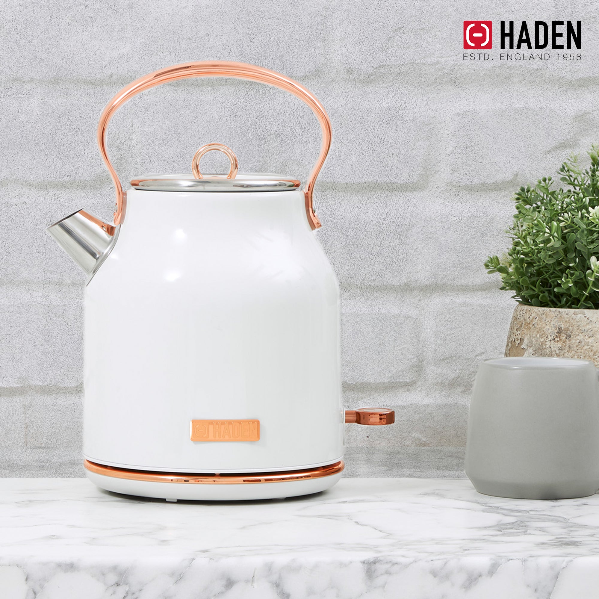 Haden Heritage 1.7L Stainless Steel Retro Electric Kettle, Ivory/Copper (Used) - VMInnovations