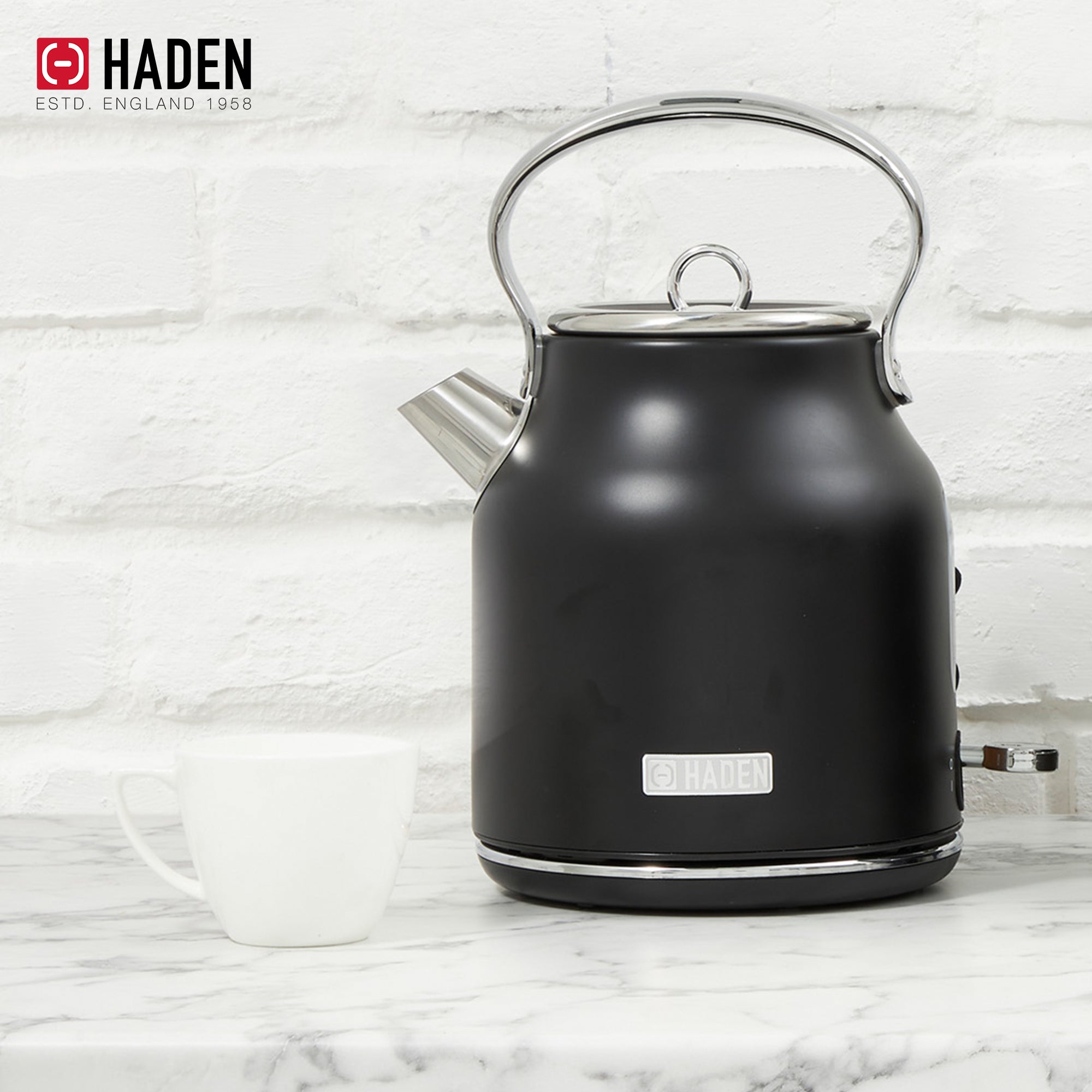 Haden 1.7L Stainless Steel Body Retro Electric Kettle, Black/Chrome (Open Box) - VMInnovations