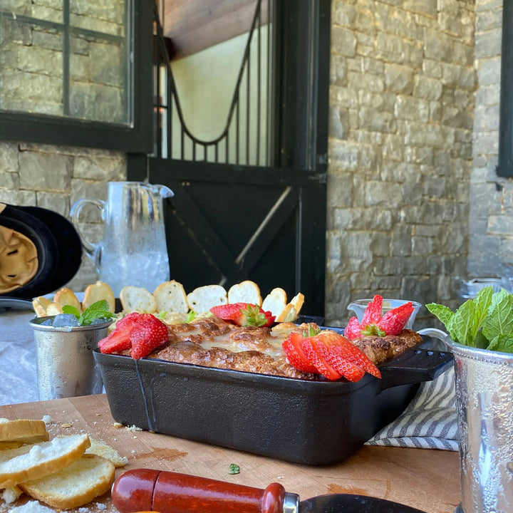 Bayou Classic 8"x8" Pre Seasoned Cast Iron Cake Pan Bakeware Dish (Open Box)